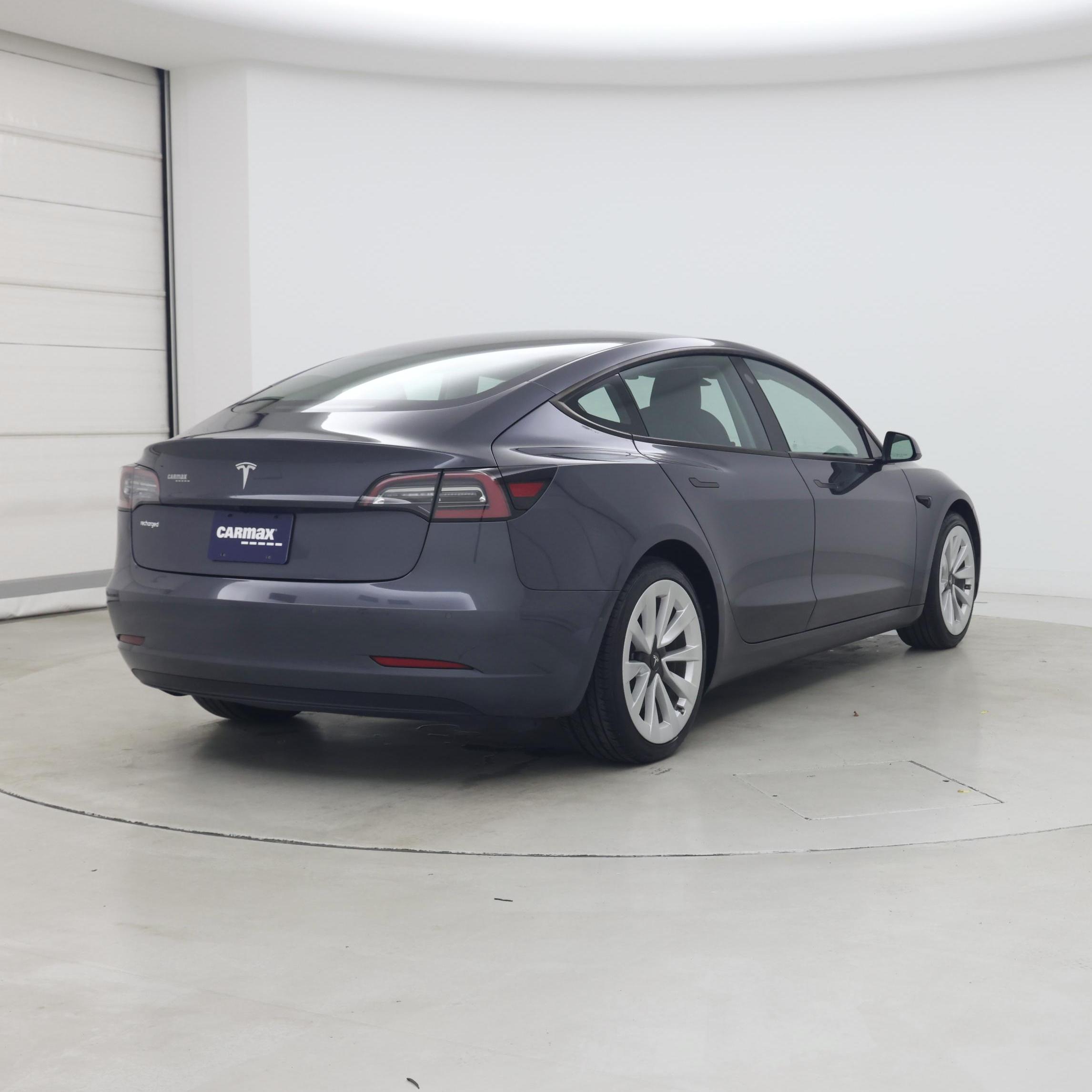 Thumbnail: 2022 Tesla Model 3 - 8