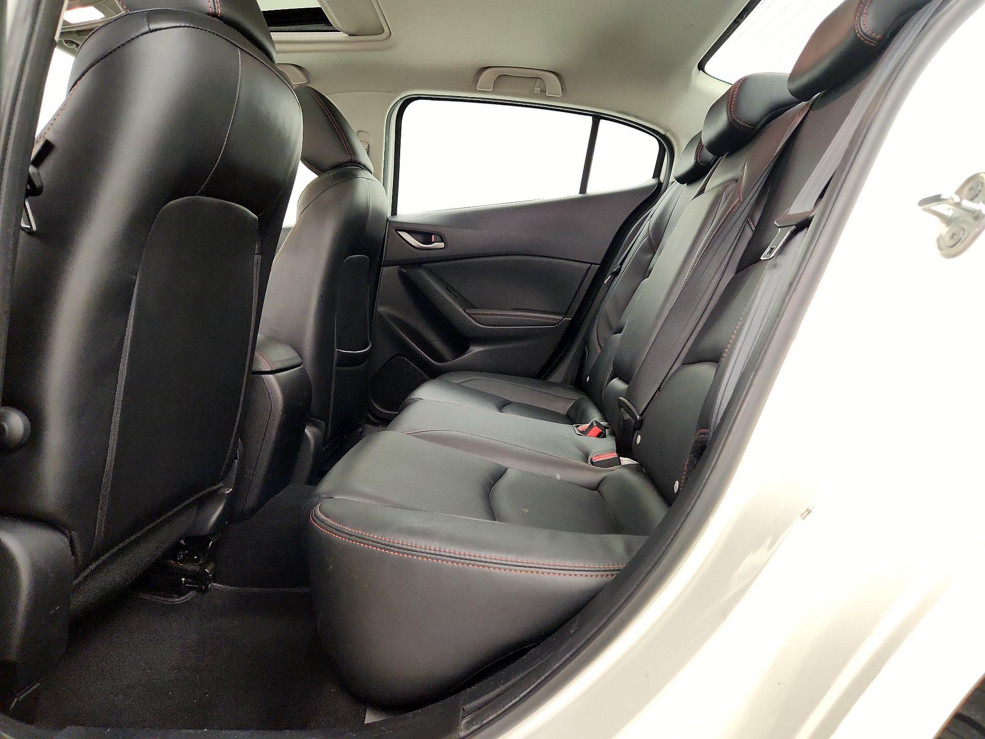 Thumbnail: 2016 Mazda Mazda3 - 20