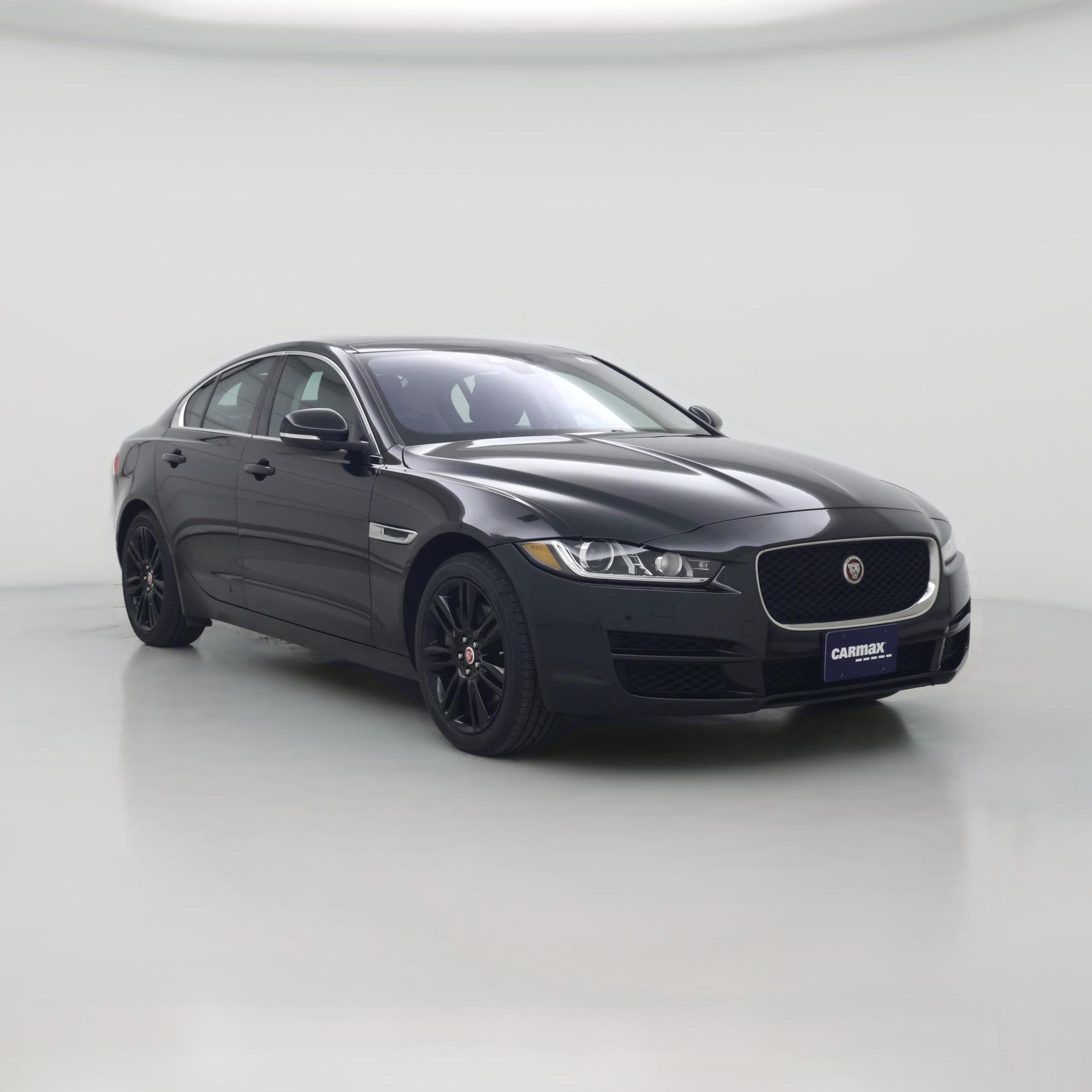 Thumbnail: 2019 Jaguar XE - 1