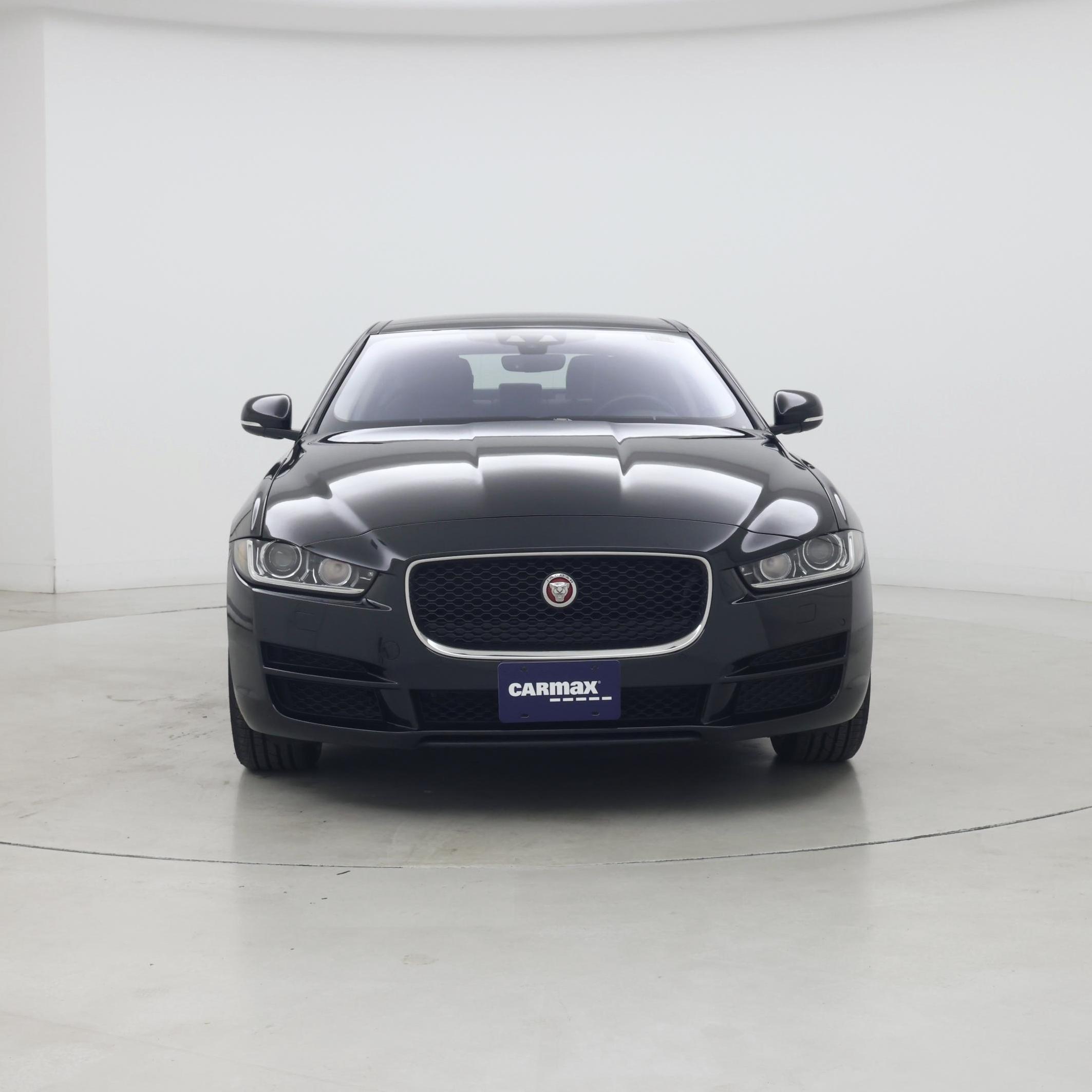 Thumbnail: 2019 Jaguar XE - 5