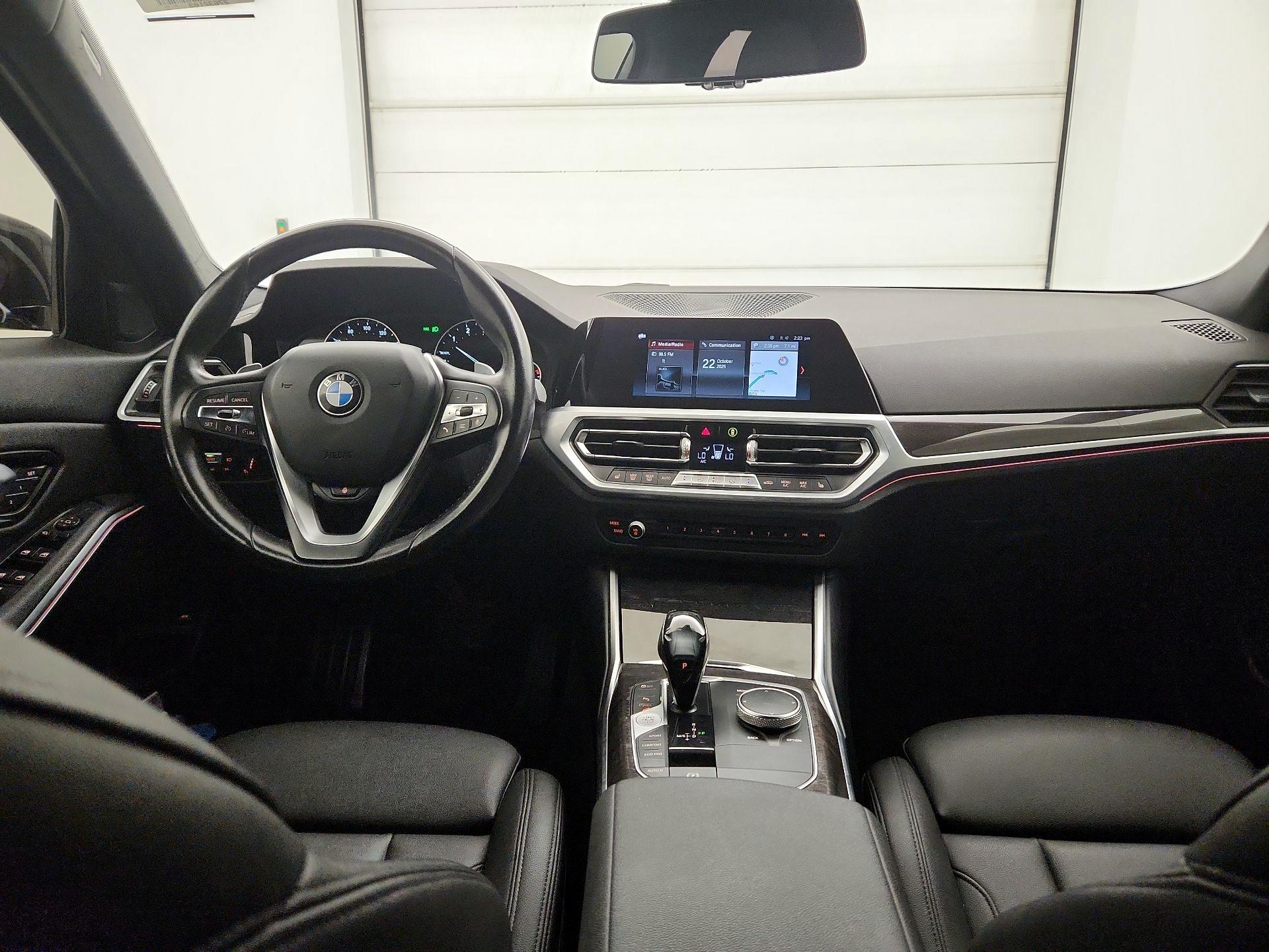 Thumbnail: 2020 BMW 3 Series - 9