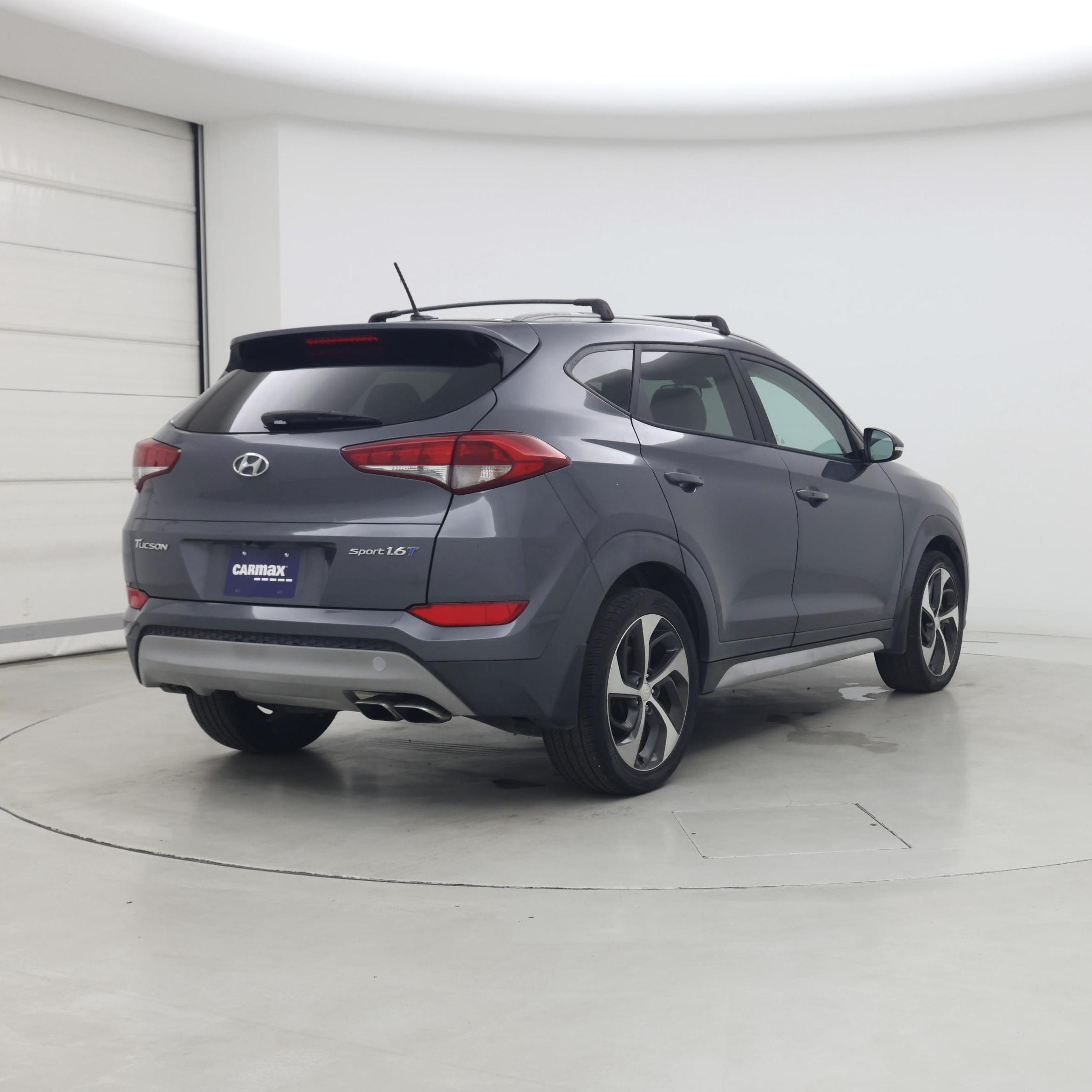 Thumbnail: 2017 Hyundai Tucson - 8