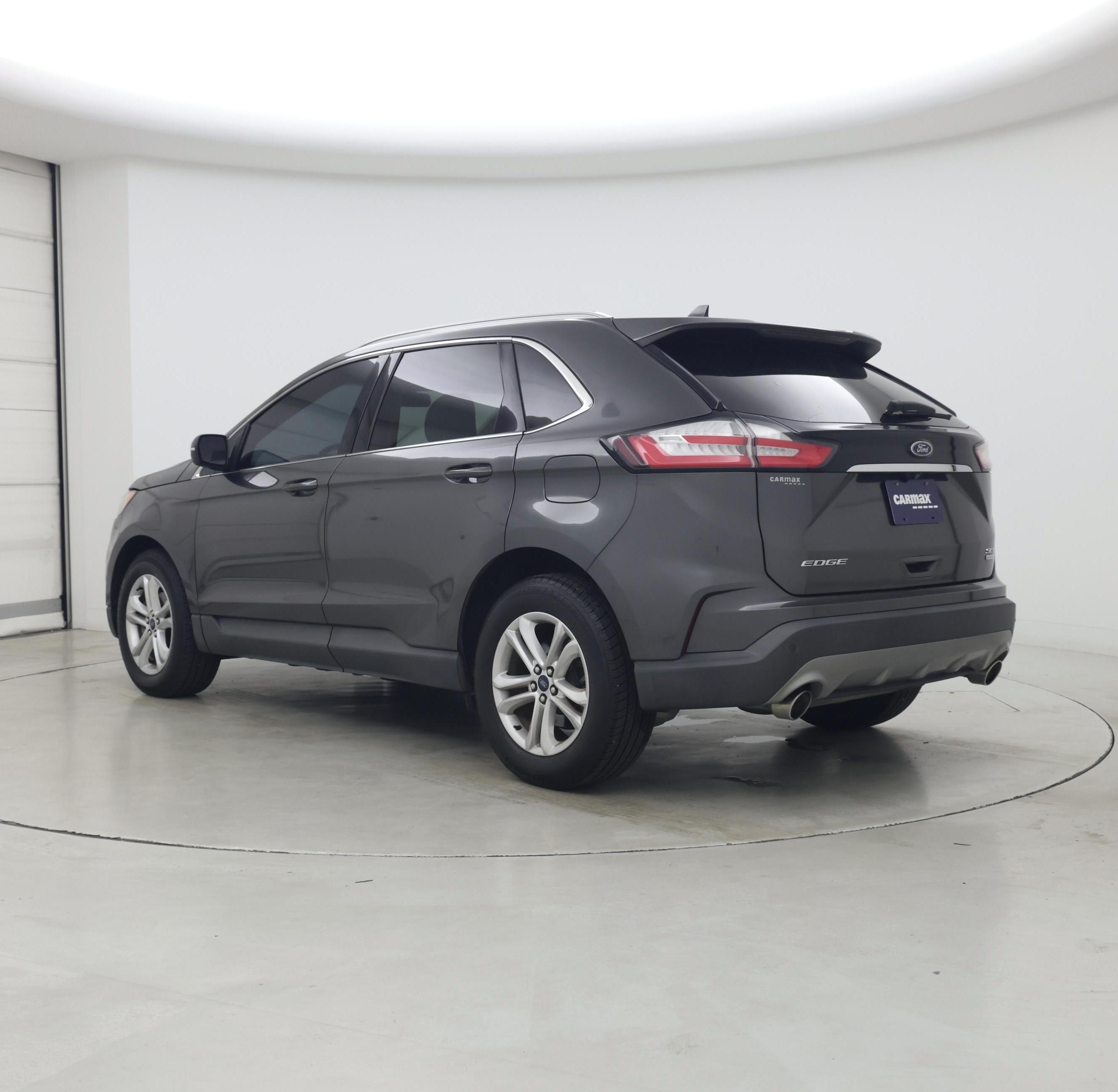 Thumbnail: 2019 Ford Edge - 2