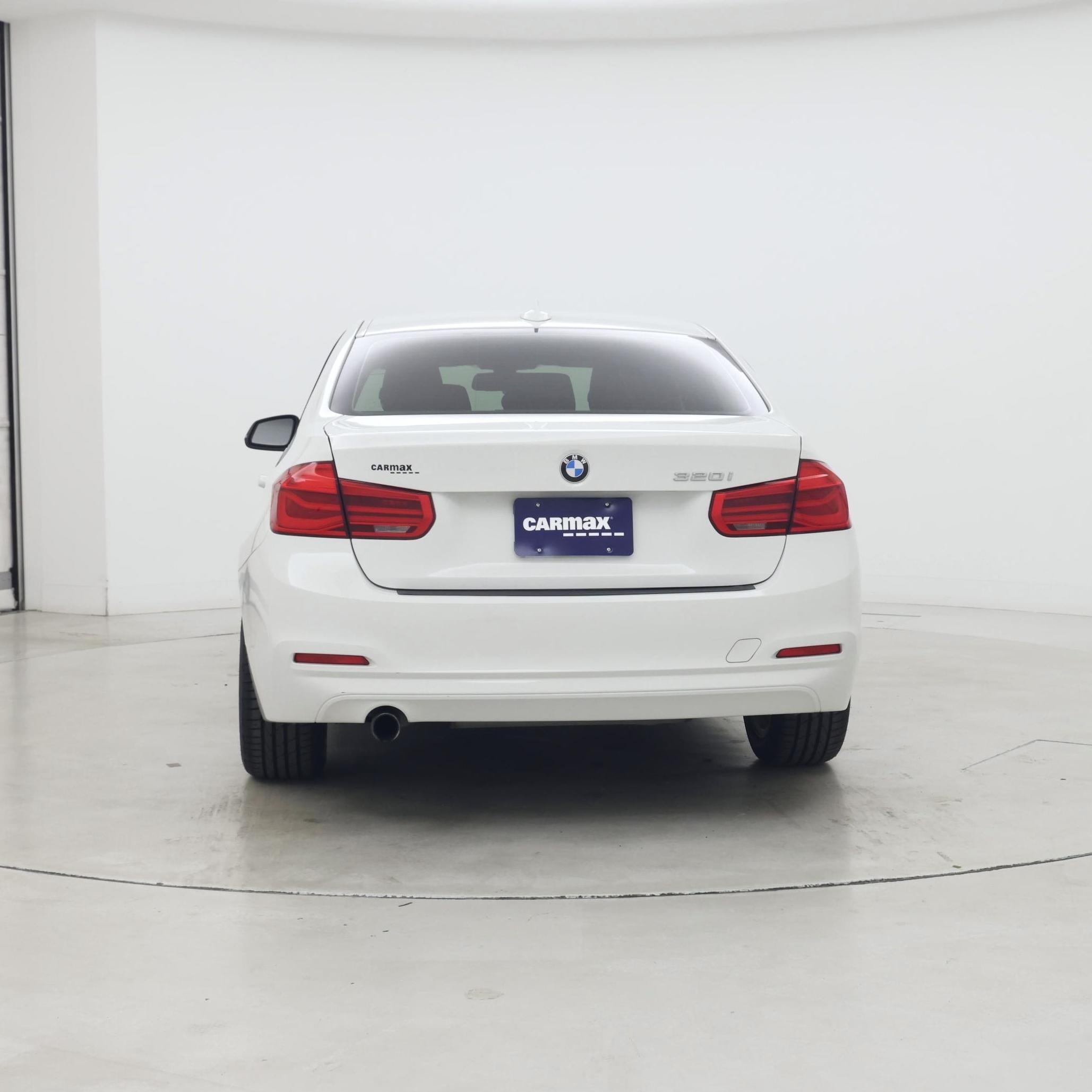 Thumbnail: 2016 BMW 3 Series - 6