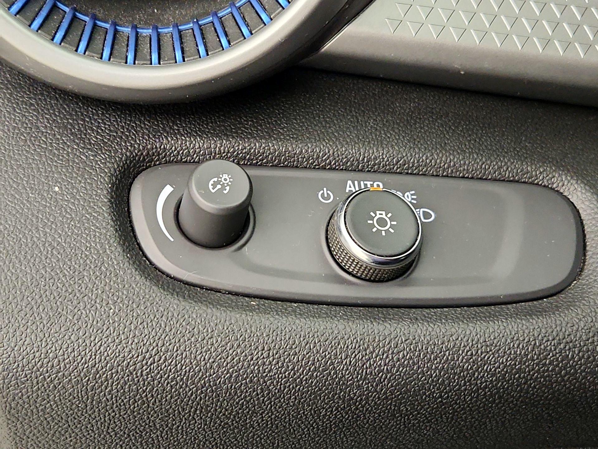 Thumbnail: 2024 Chevrolet Trax - 13