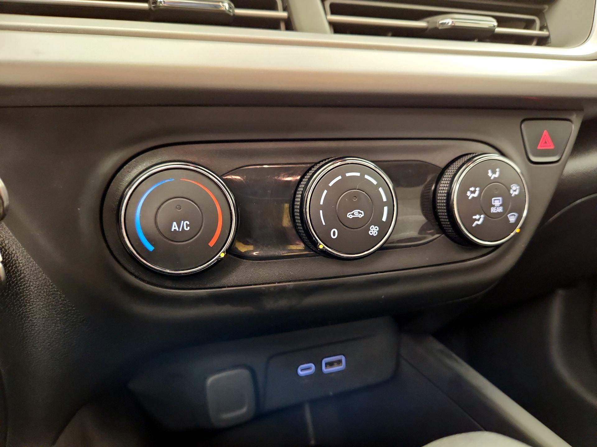 Thumbnail: 2024 Chevrolet Trax - 16