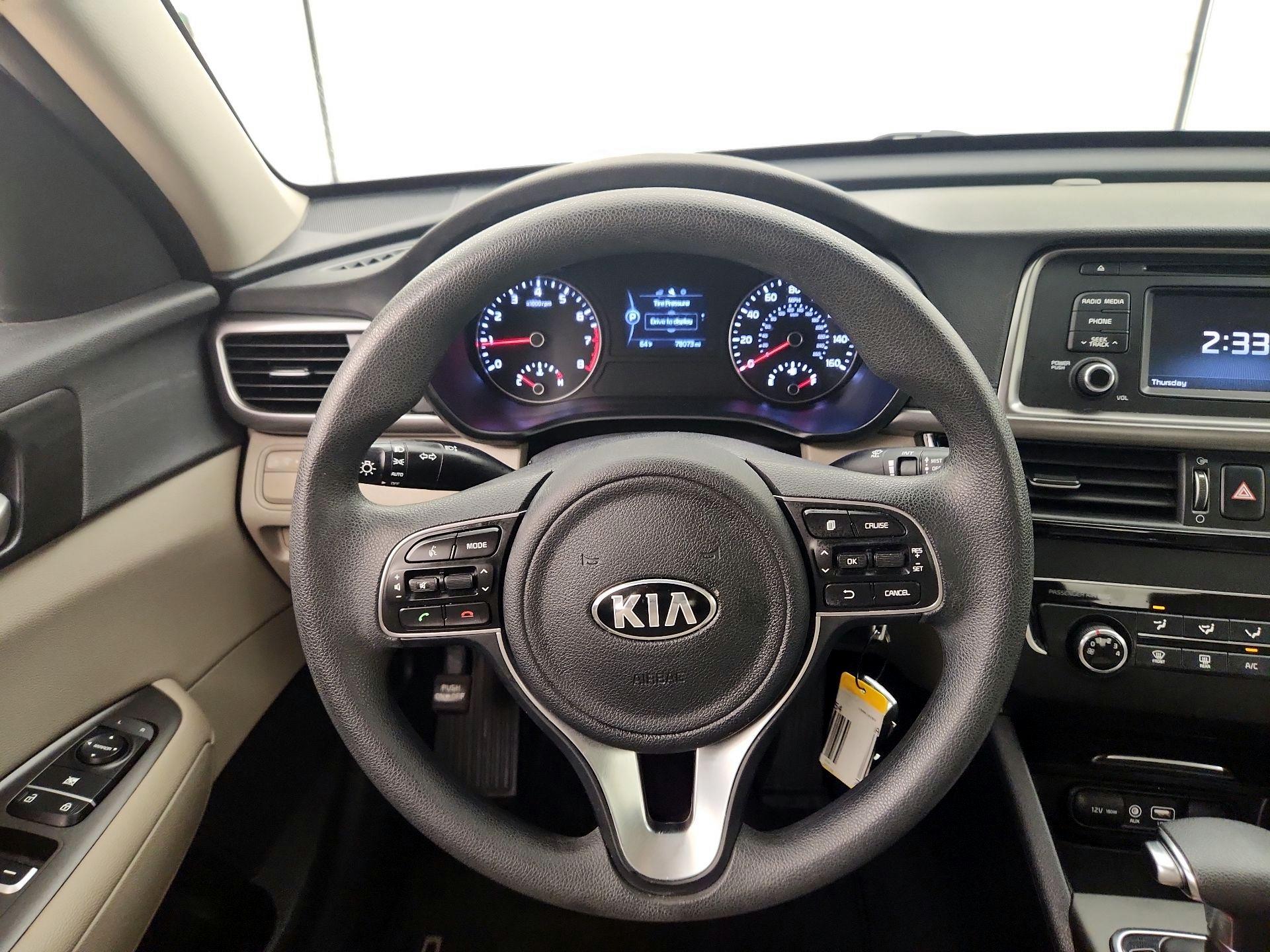 Thumbnail: 2016 Kia Optima - 10