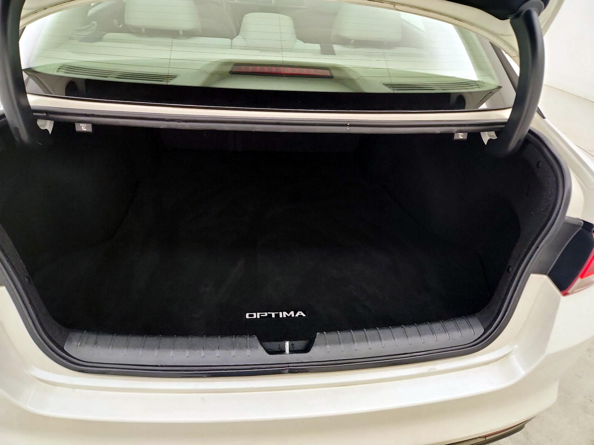 Thumbnail: 2016 Kia Optima - 20