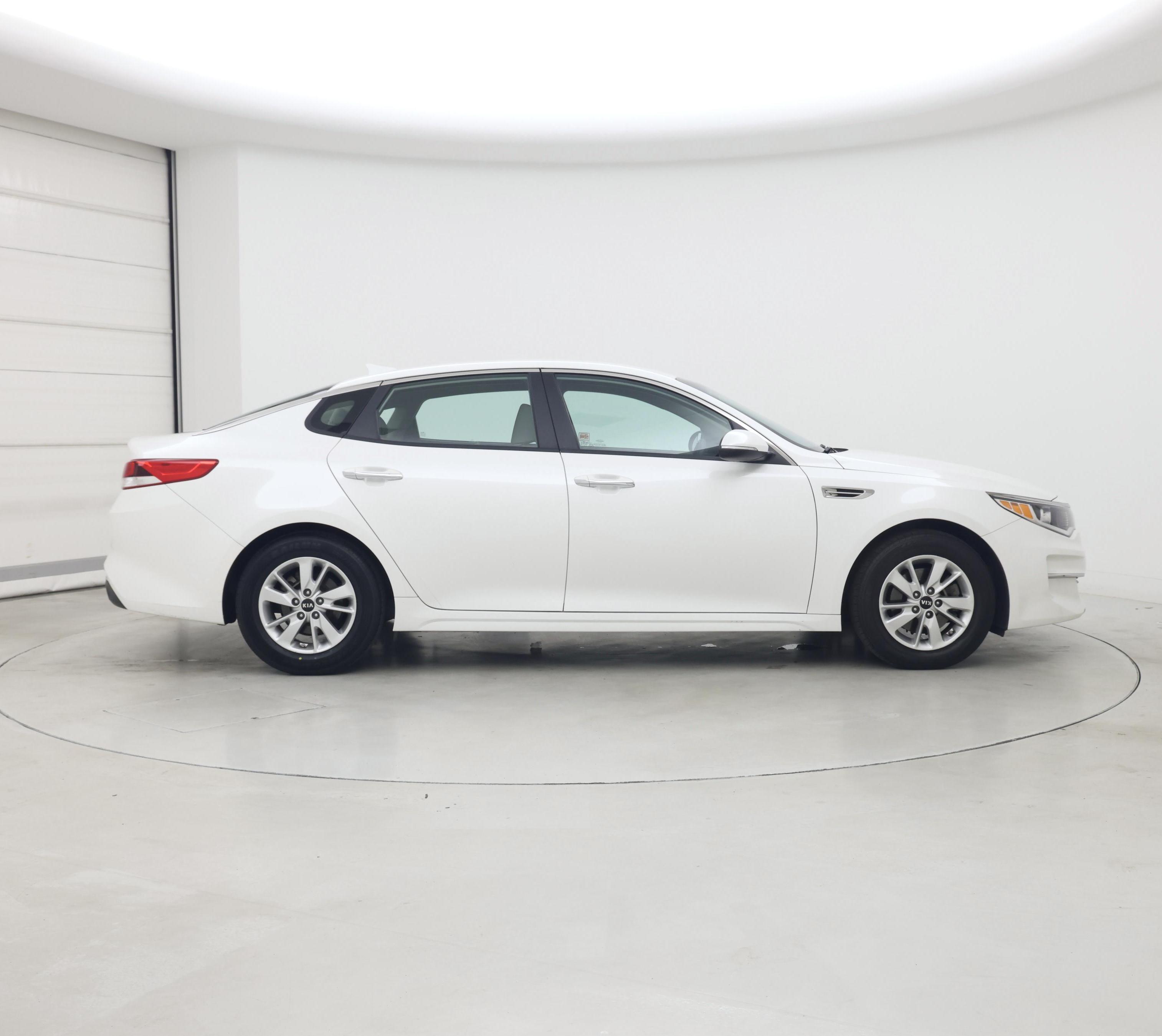 Thumbnail: 2016 Kia Optima - 7