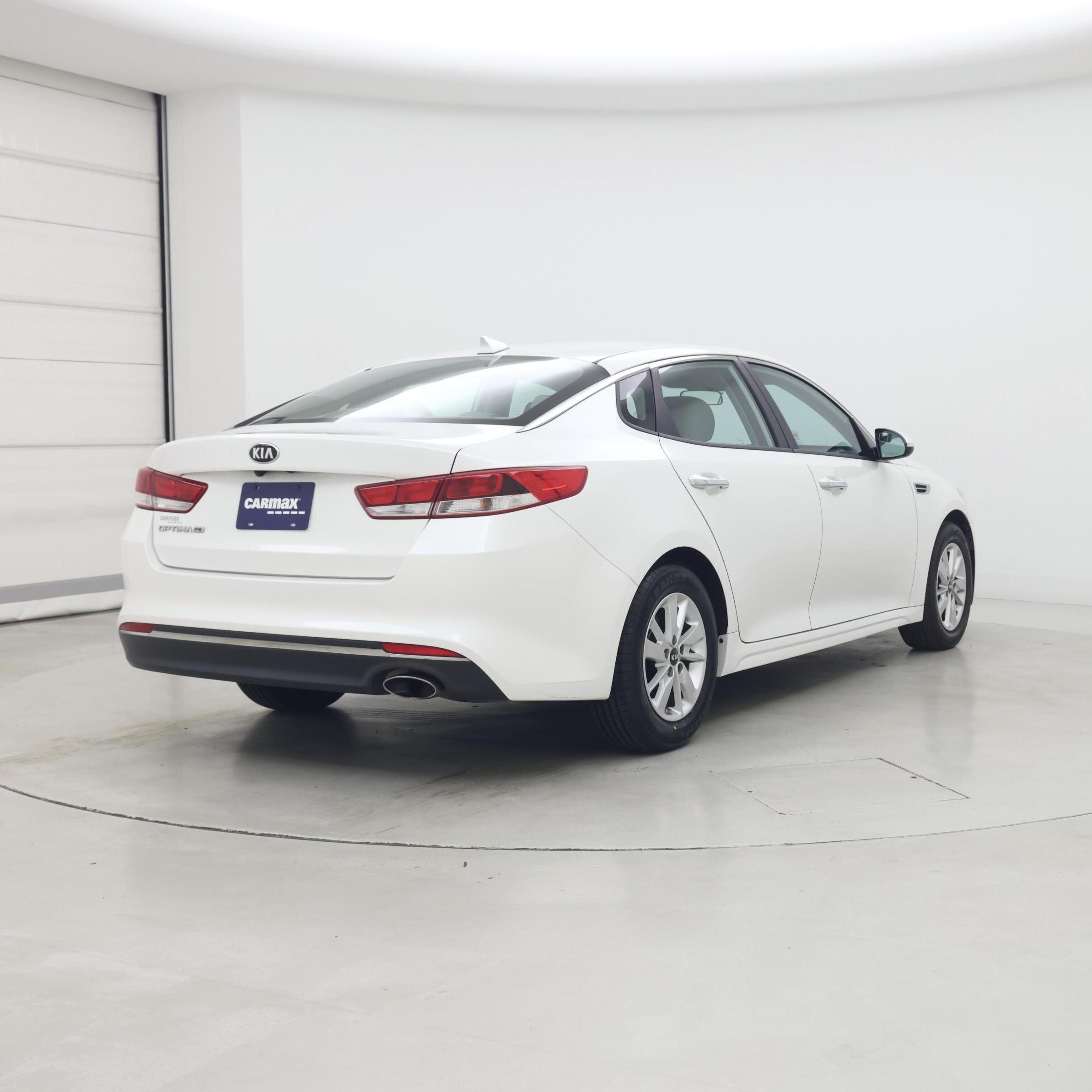 Thumbnail: 2016 Kia Optima - 8
