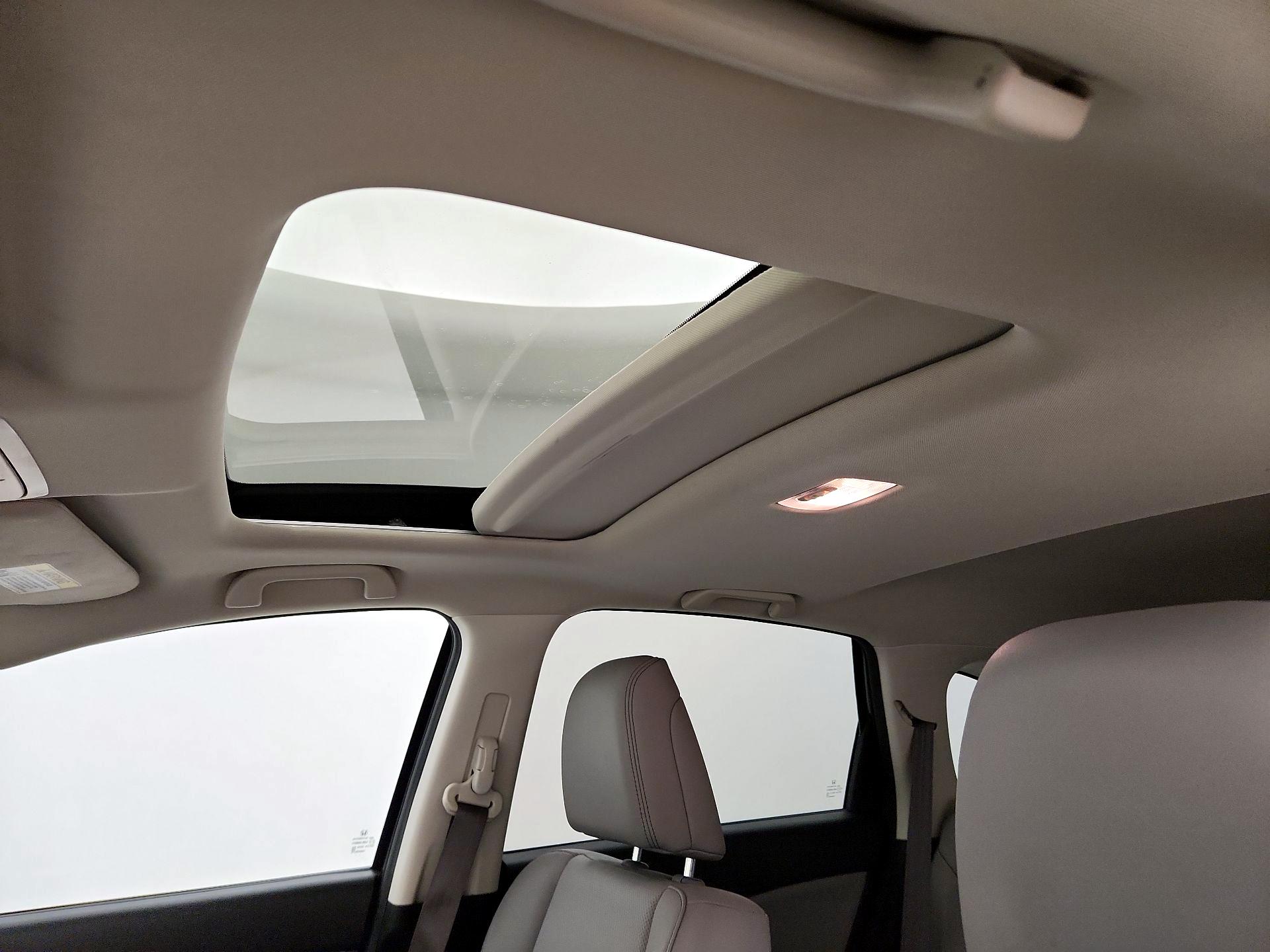 Thumbnail: 2016 Honda CR-V - 19