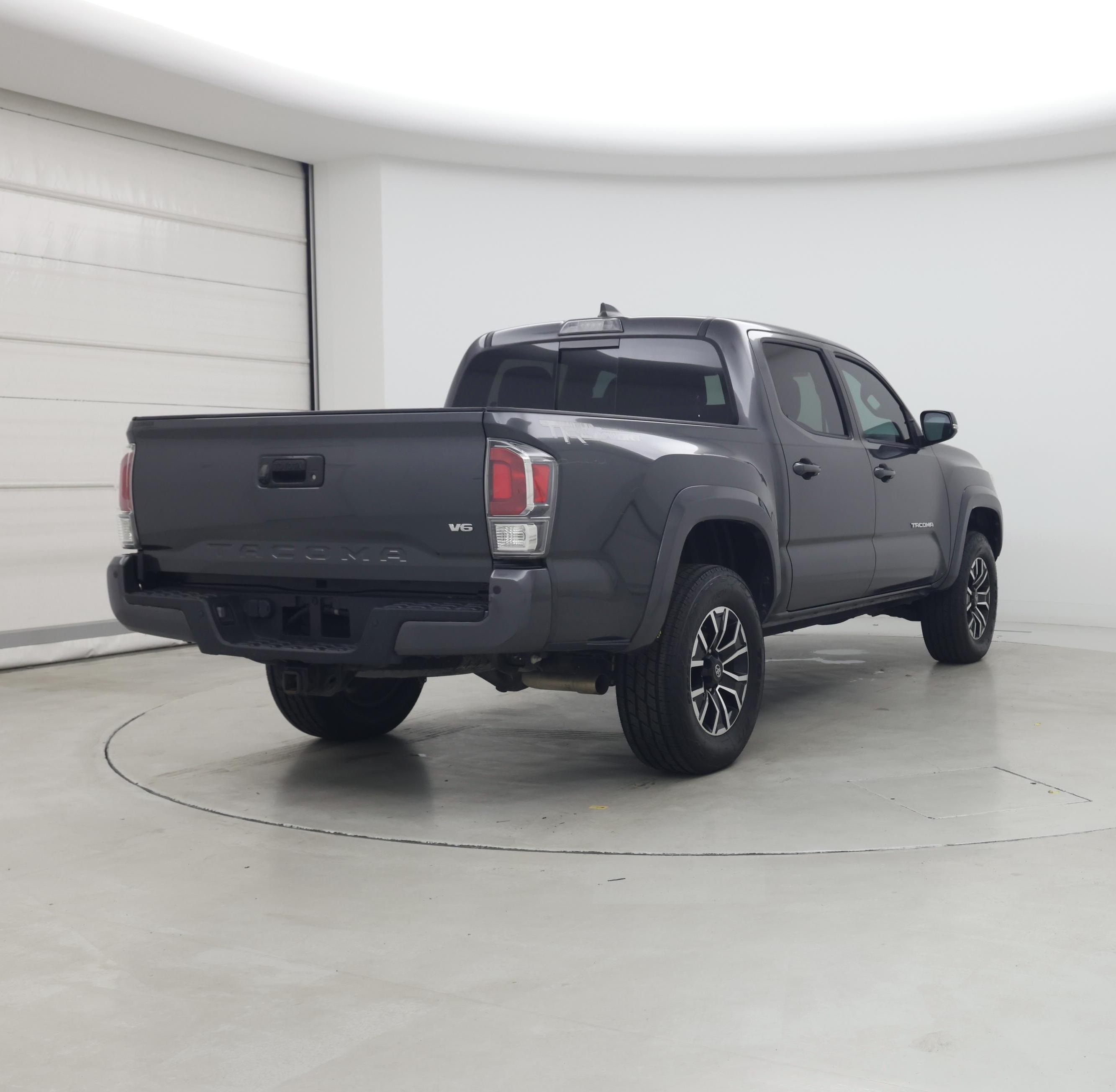 Thumbnail: 2020 Toyota Tacoma - 8