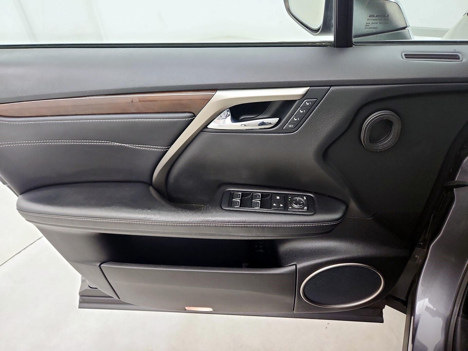 Thumbnail: 2016 Lexus RX - 10