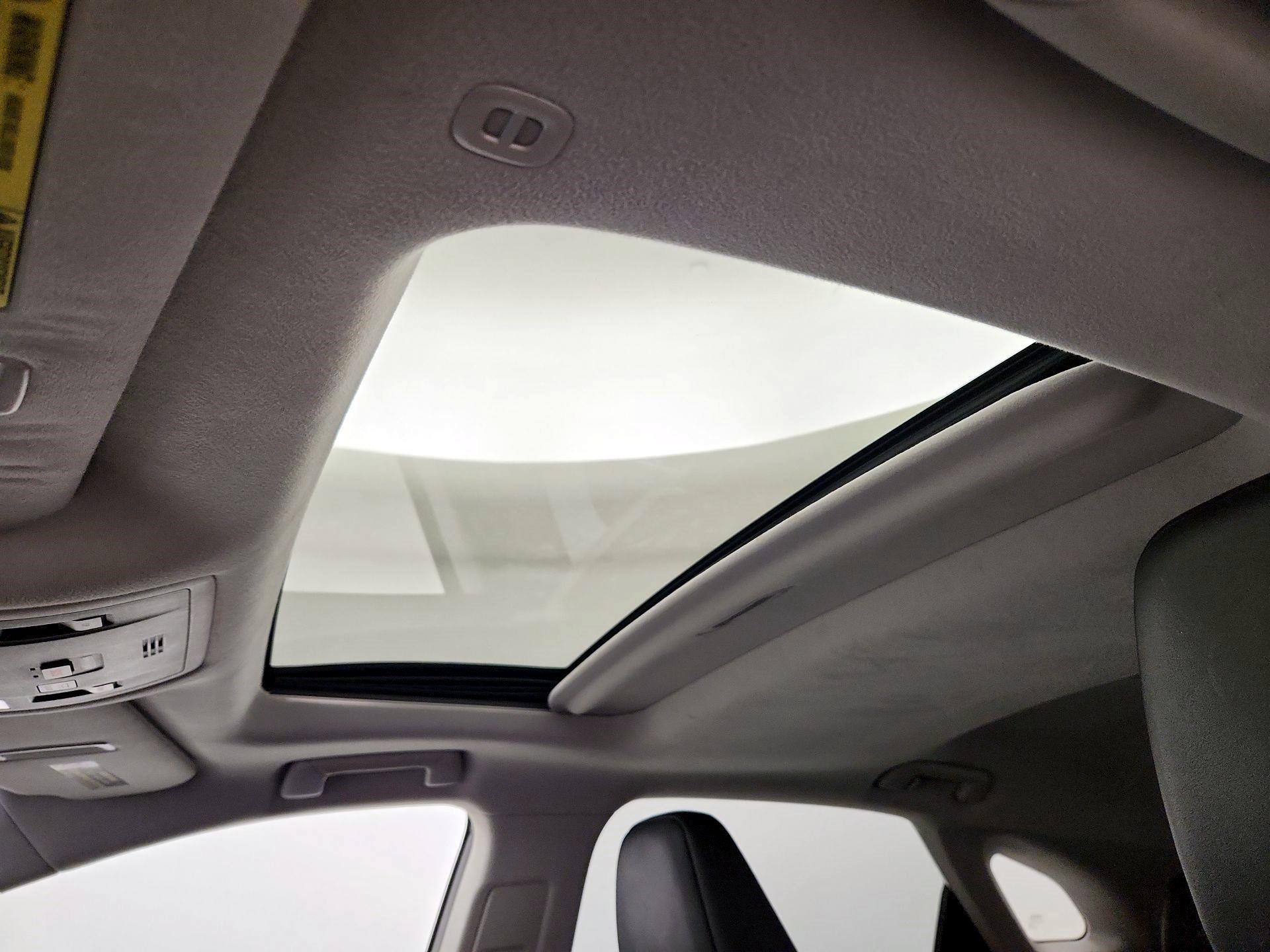 Thumbnail: 2016 Lexus RX - 18