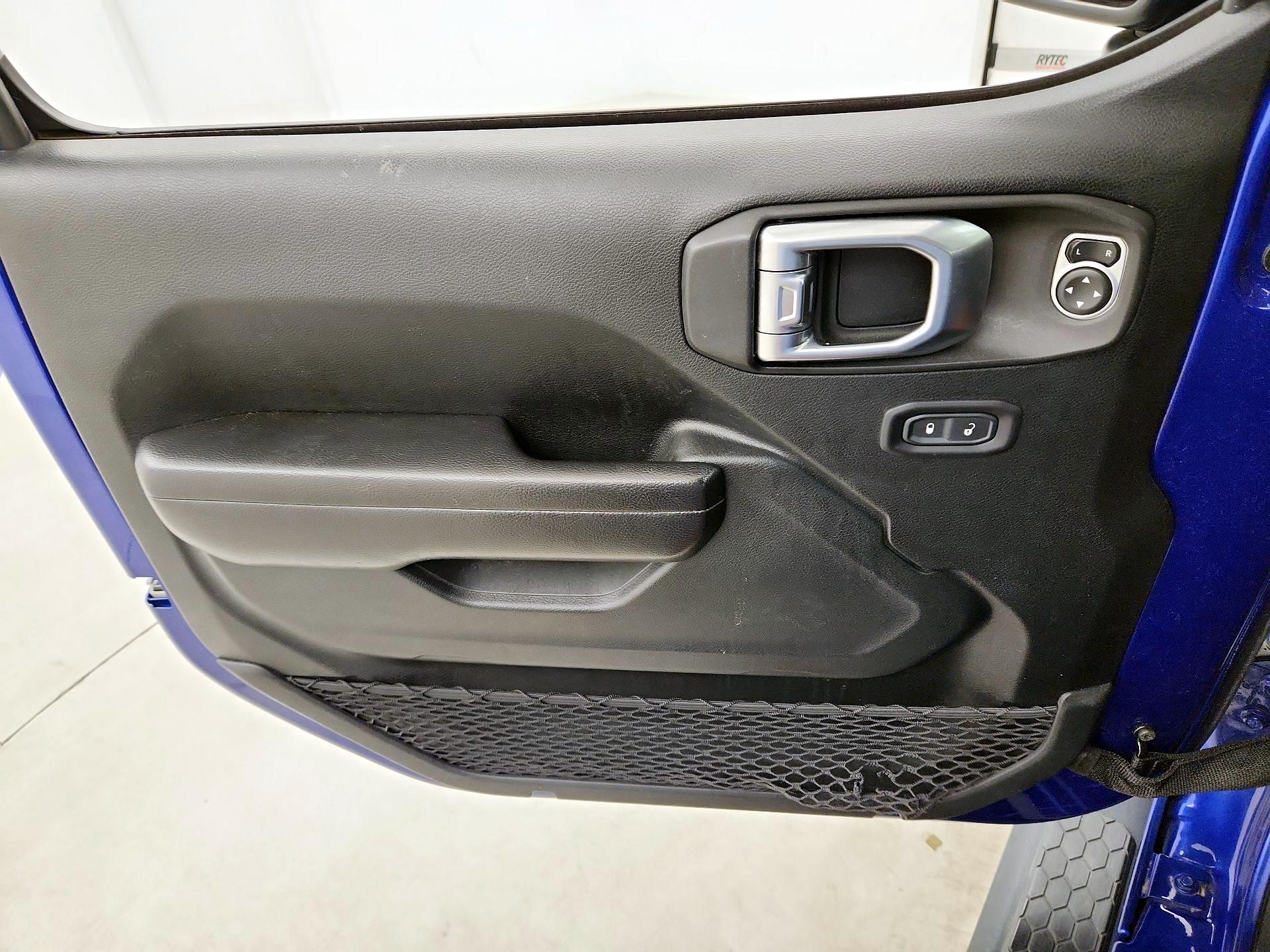 Thumbnail: 2020 Jeep Wrangler - 12