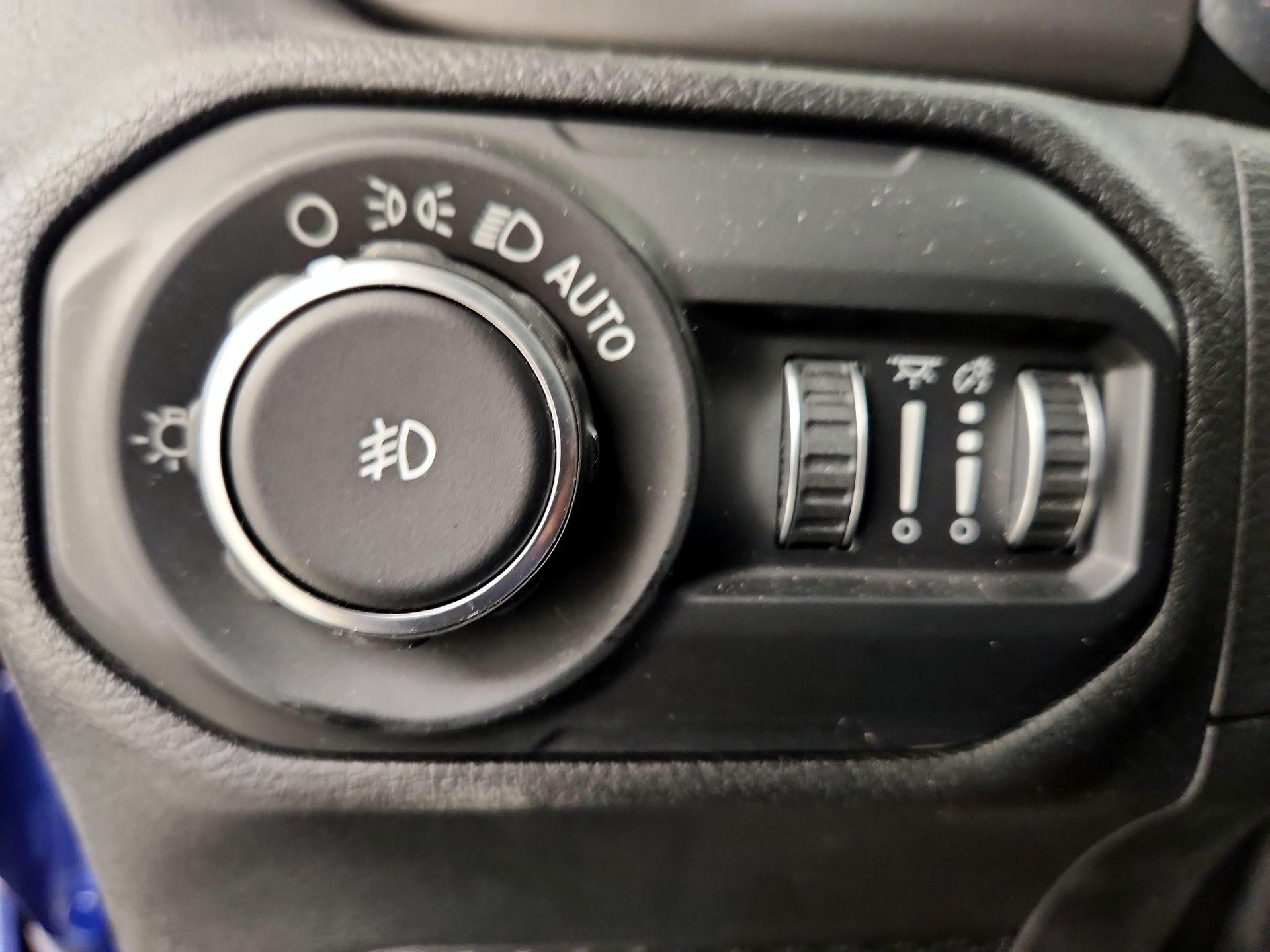 Thumbnail: 2020 Jeep Wrangler - 13