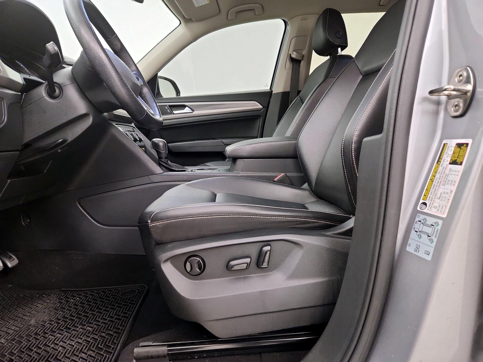 Thumbnail: 2021 Volkswagen Atlas - 11