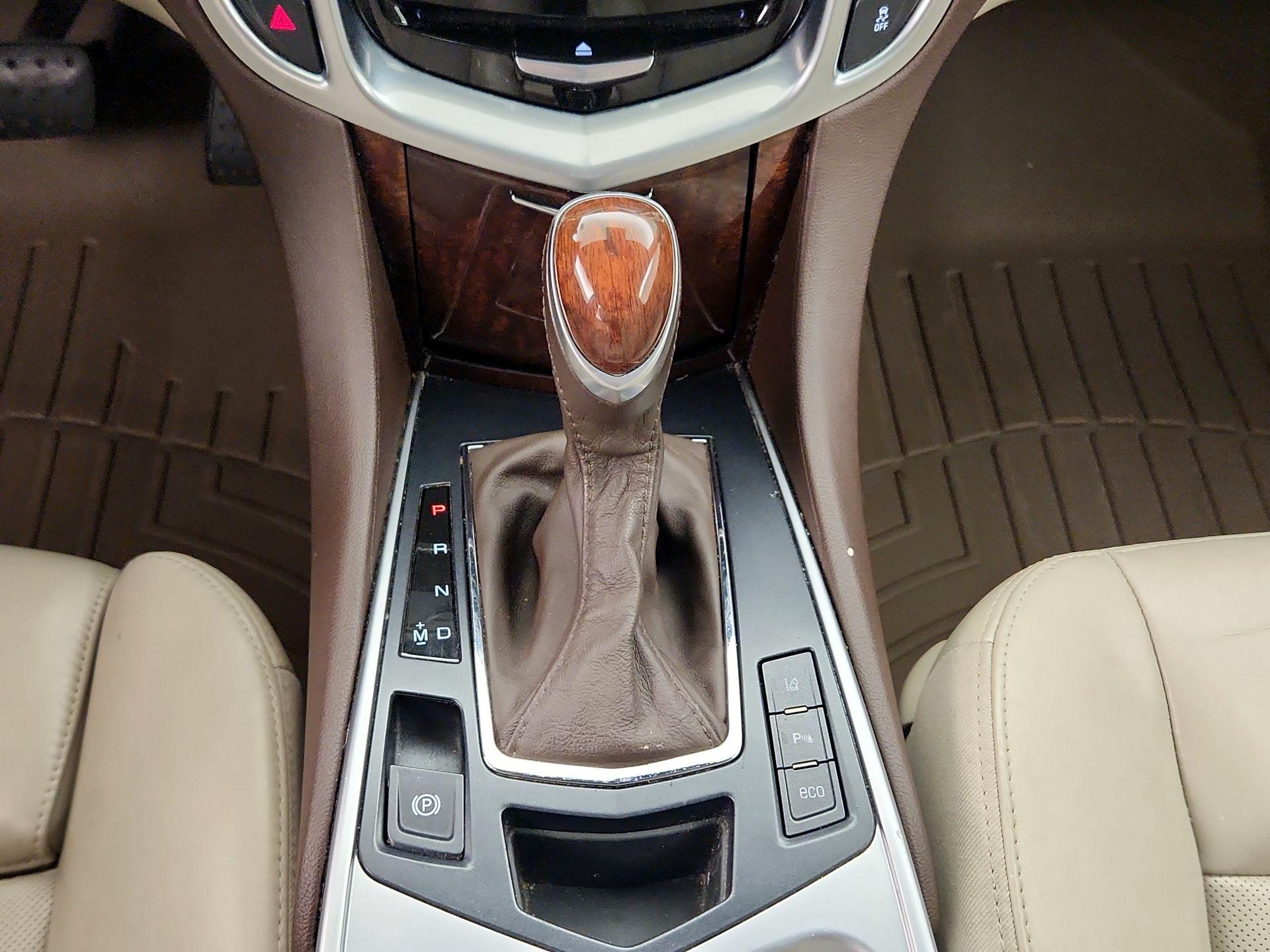 Thumbnail: 2015 Cadillac SRX - 18