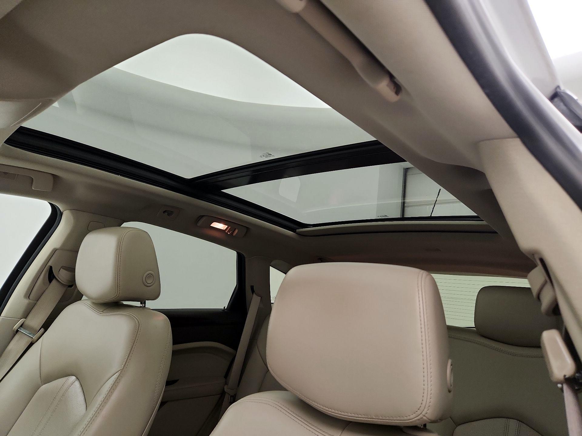 Thumbnail: 2015 Cadillac SRX - 20