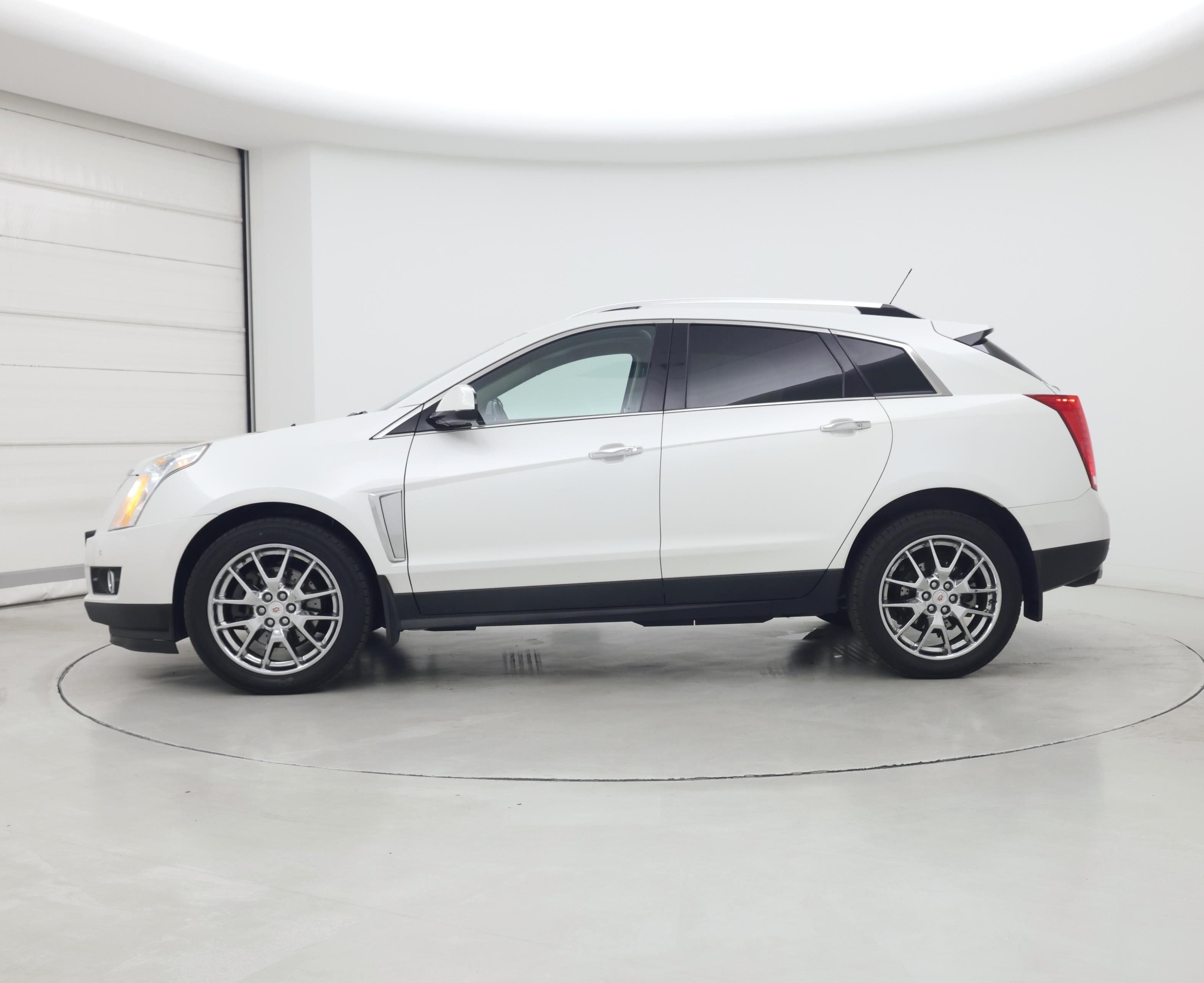 Thumbnail: 2015 Cadillac SRX - 3