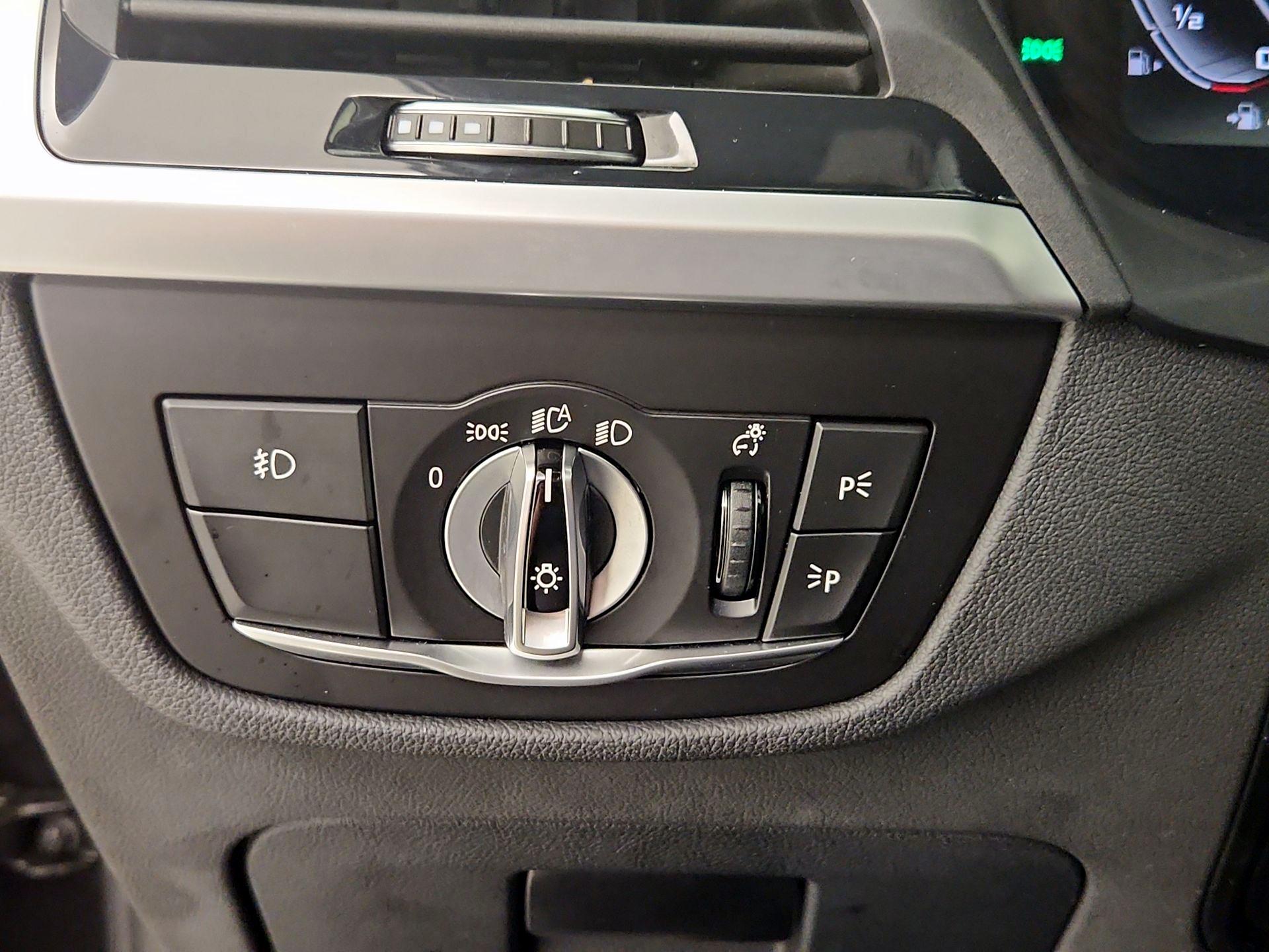 Thumbnail: 2021 BMW X3 - 13
