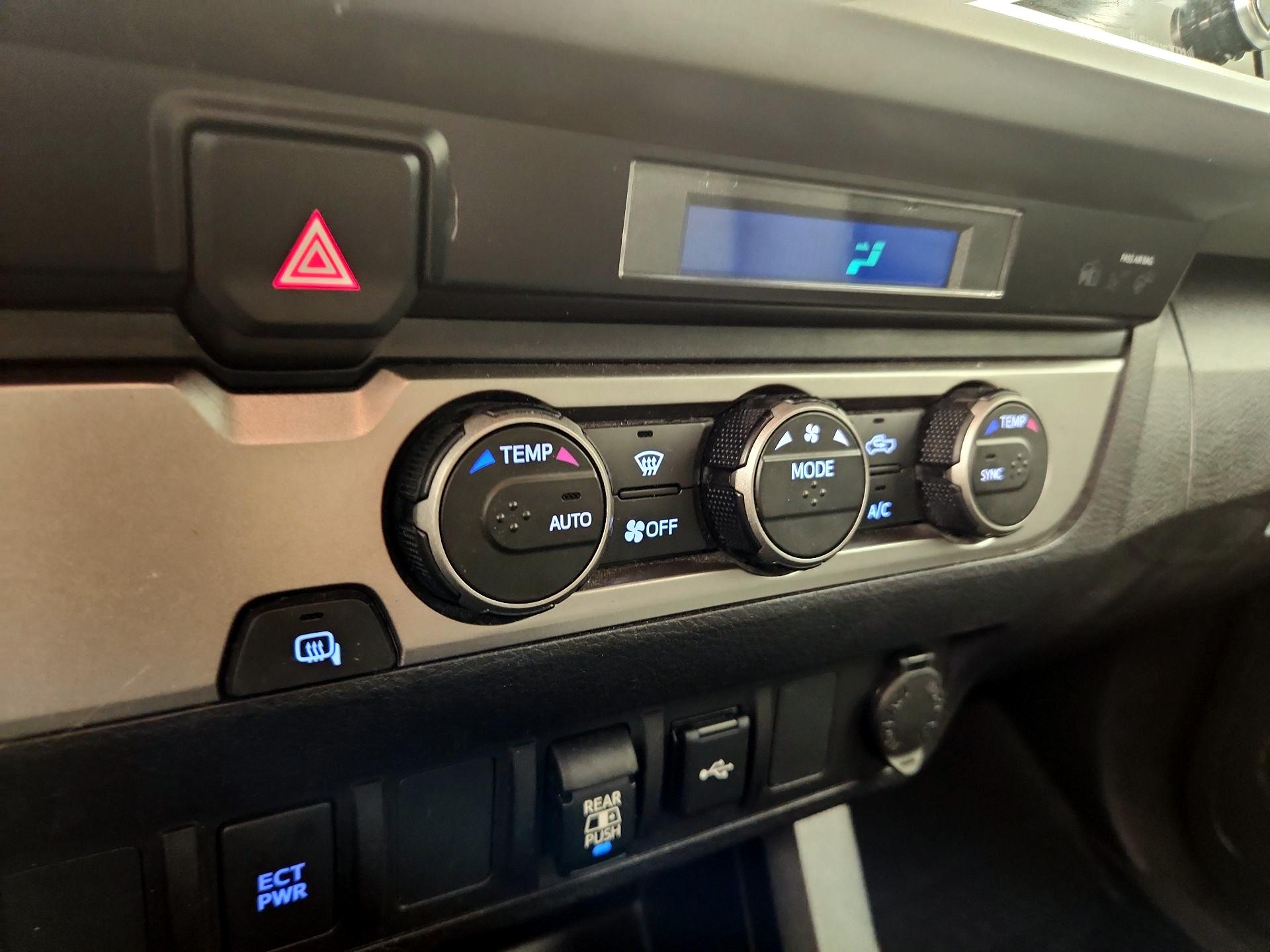 Thumbnail: 2021 Toyota Tacoma - 16