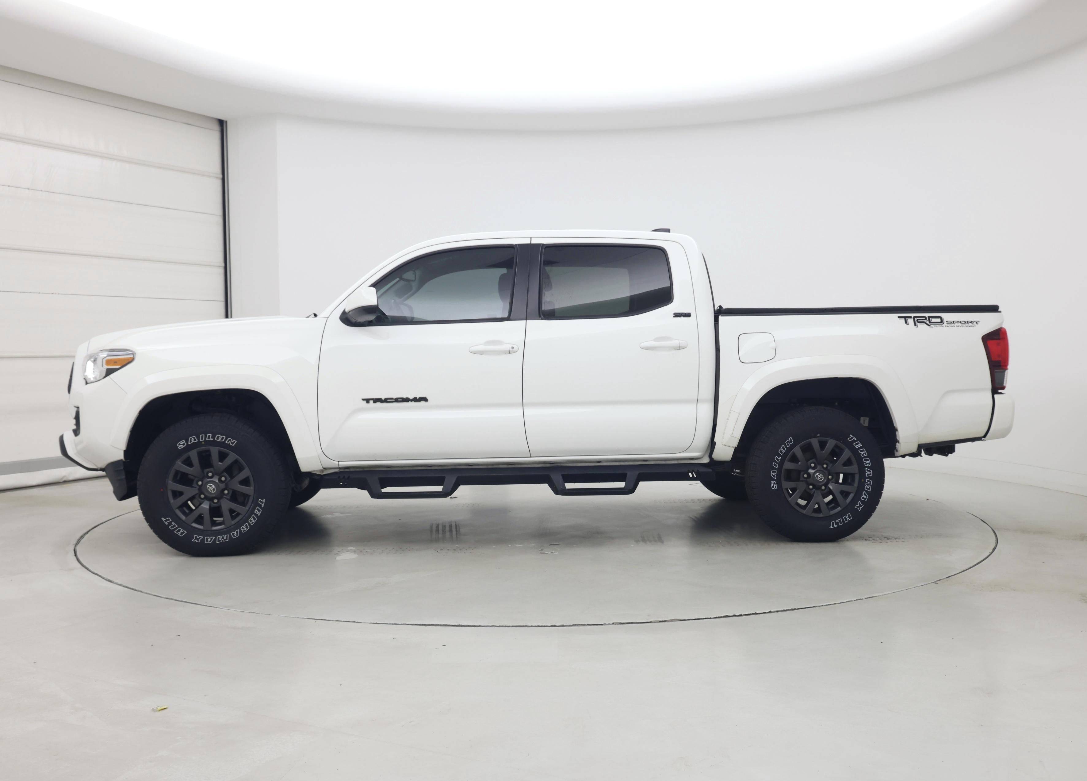 Thumbnail: 2021 Toyota Tacoma - 3