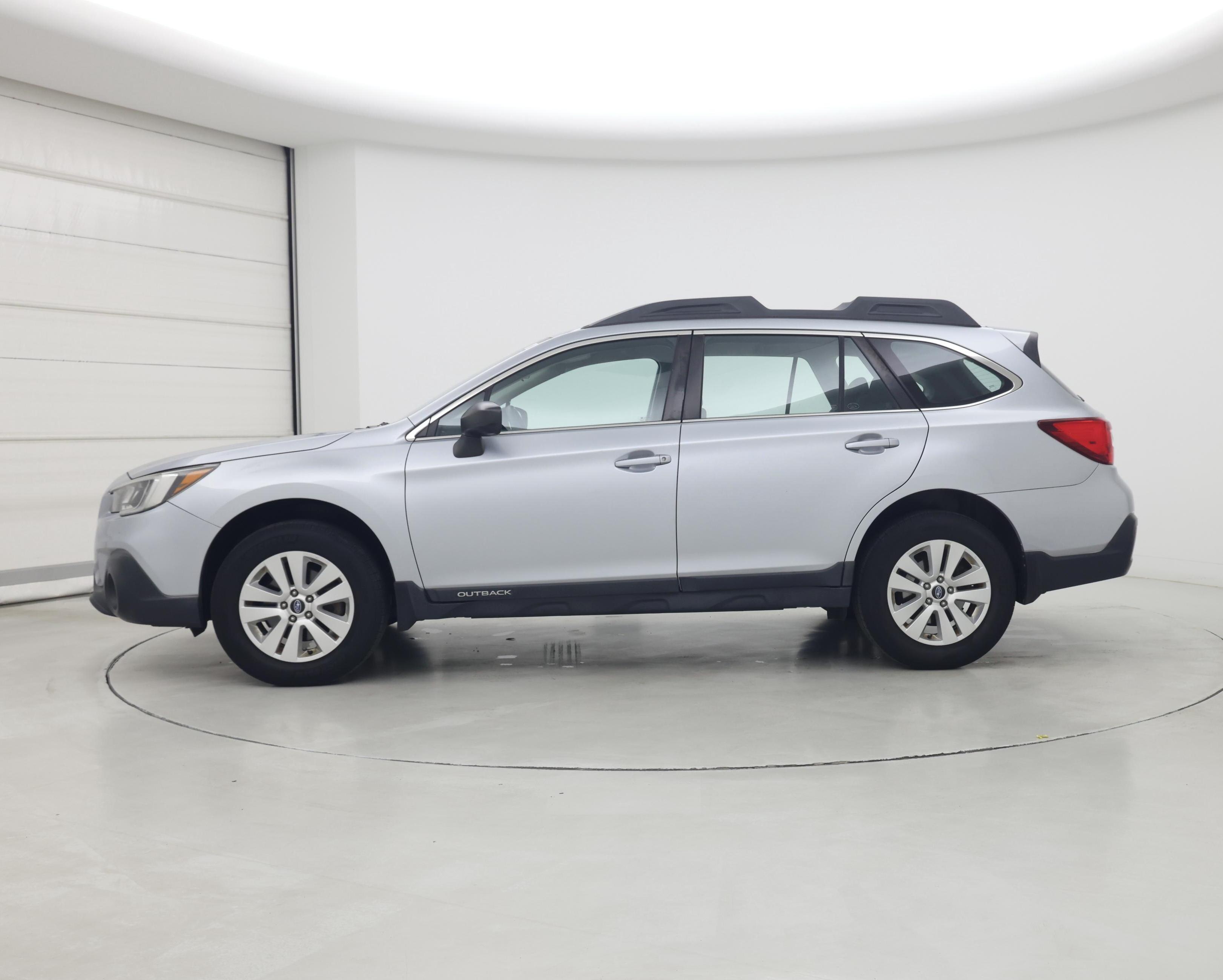 Thumbnail: 2019 Subaru Outback - 3