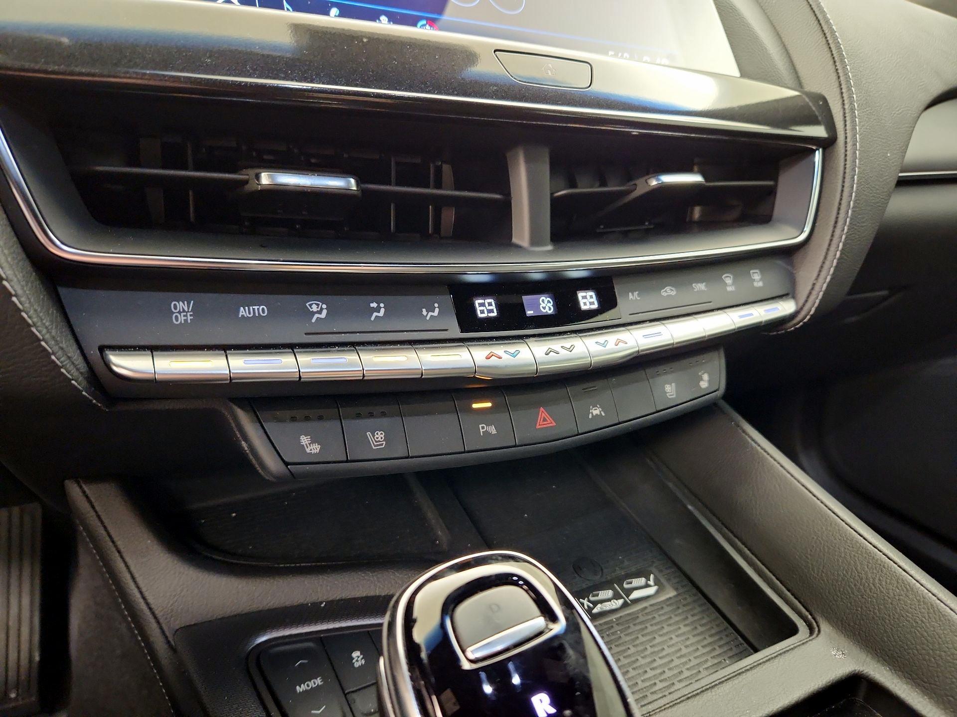 Thumbnail: 2024 Cadillac CT5 - 16