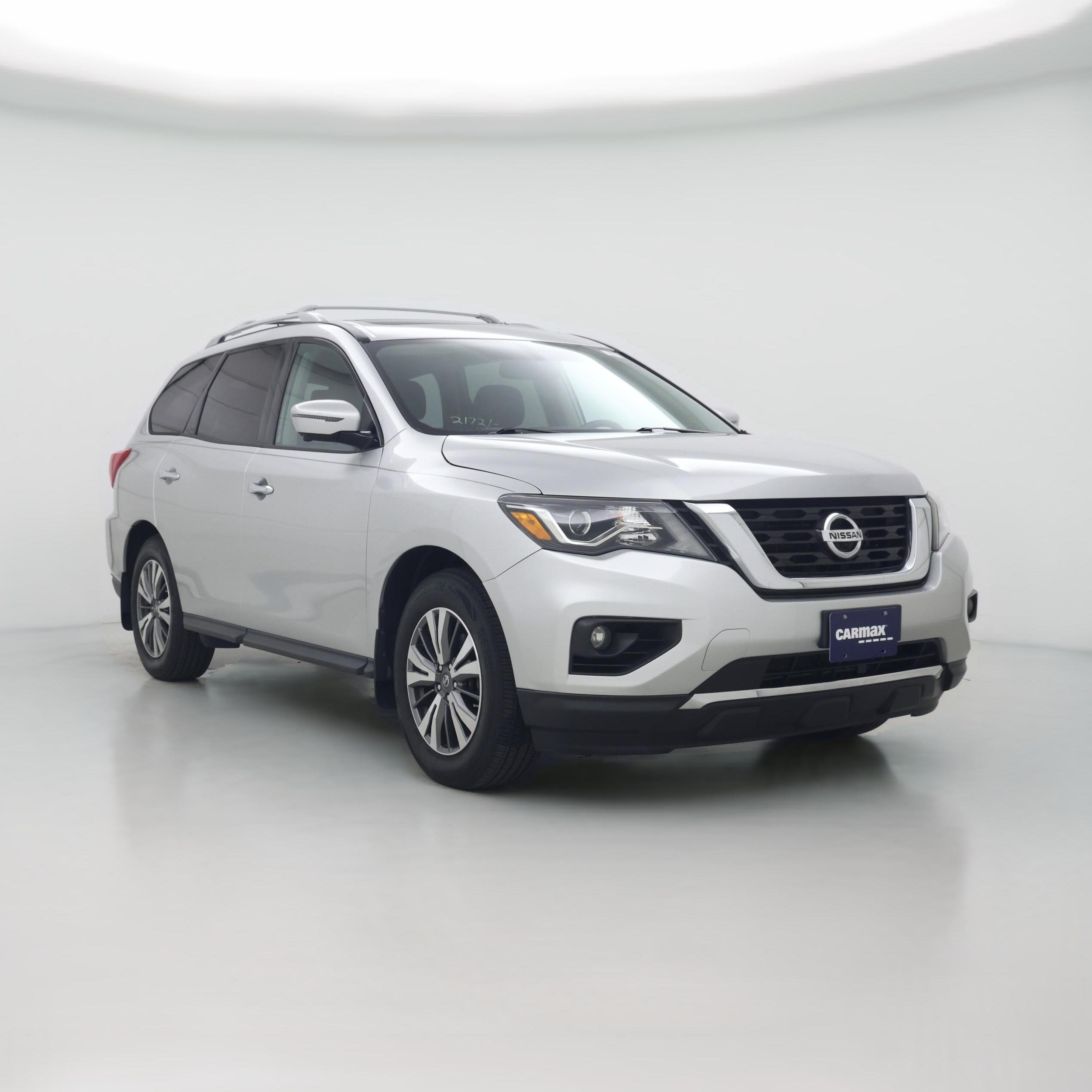 Thumbnail: 2017 Nissan Pathfinder - 1