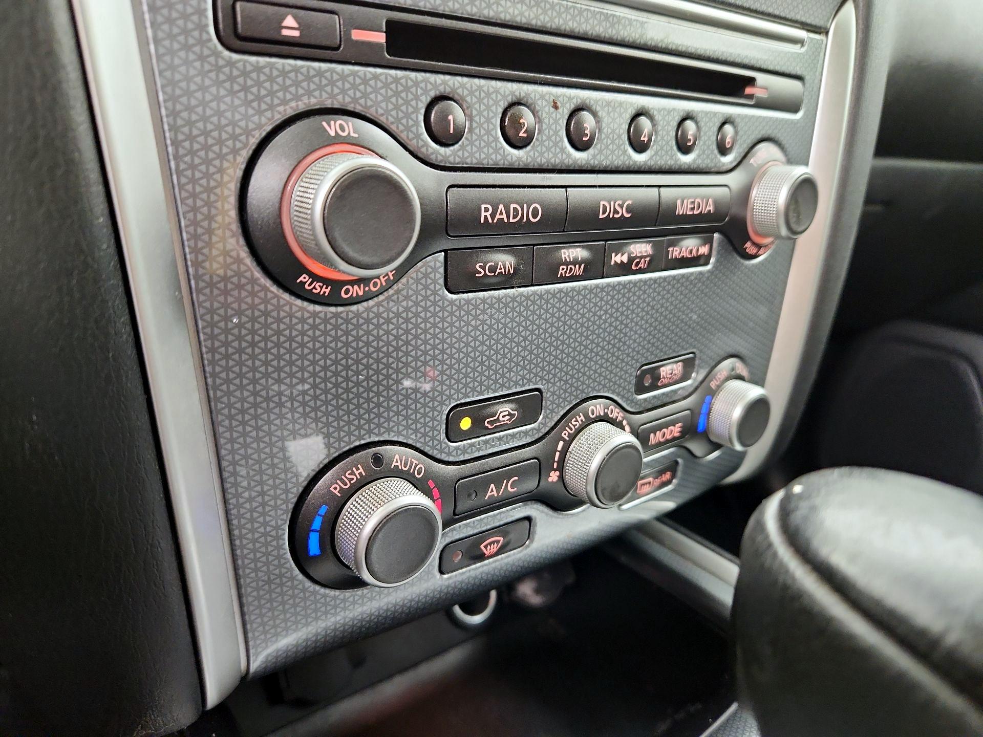 Thumbnail: 2017 Nissan Pathfinder - 17