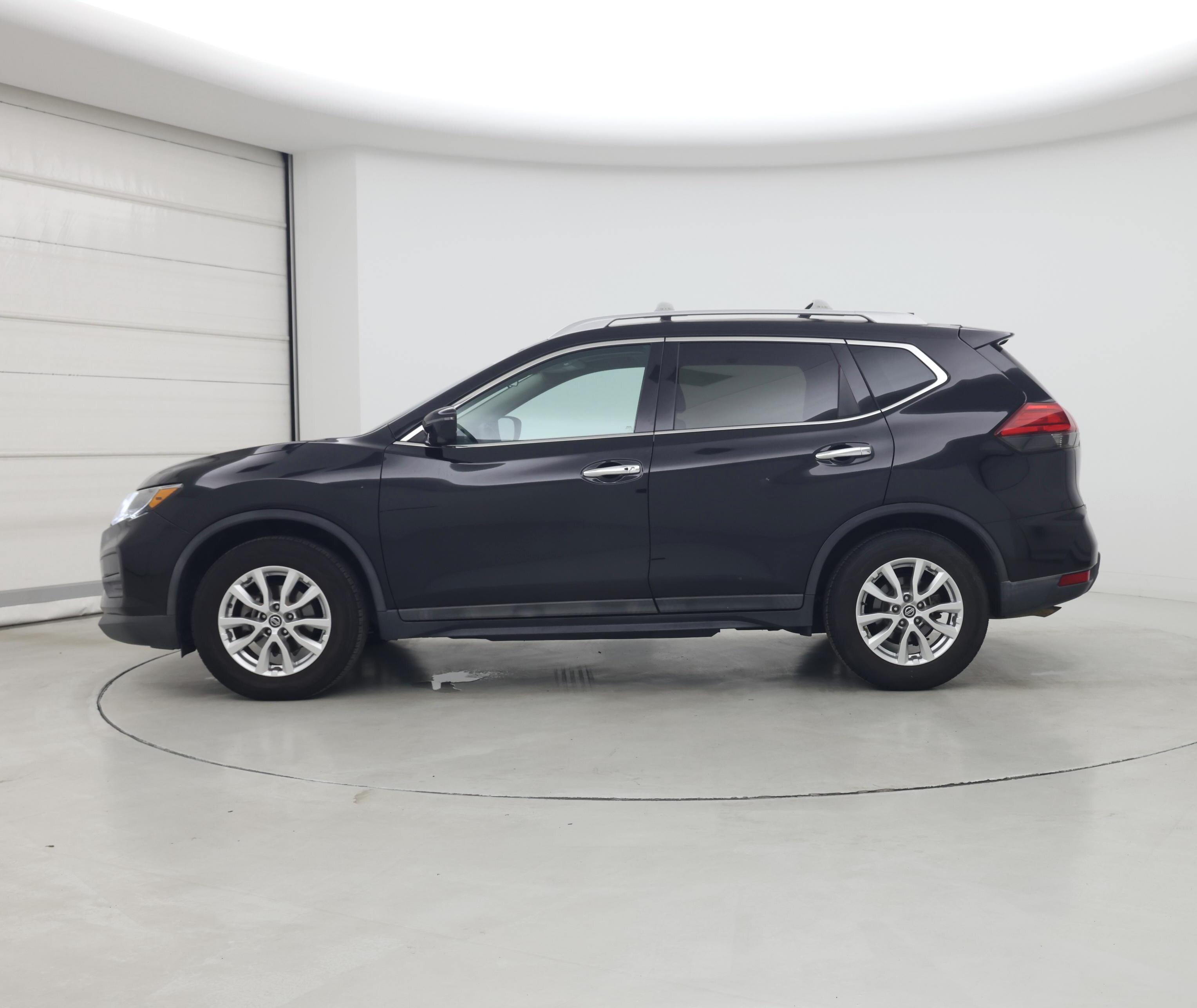 Thumbnail: 2017 Nissan Rogue - 3