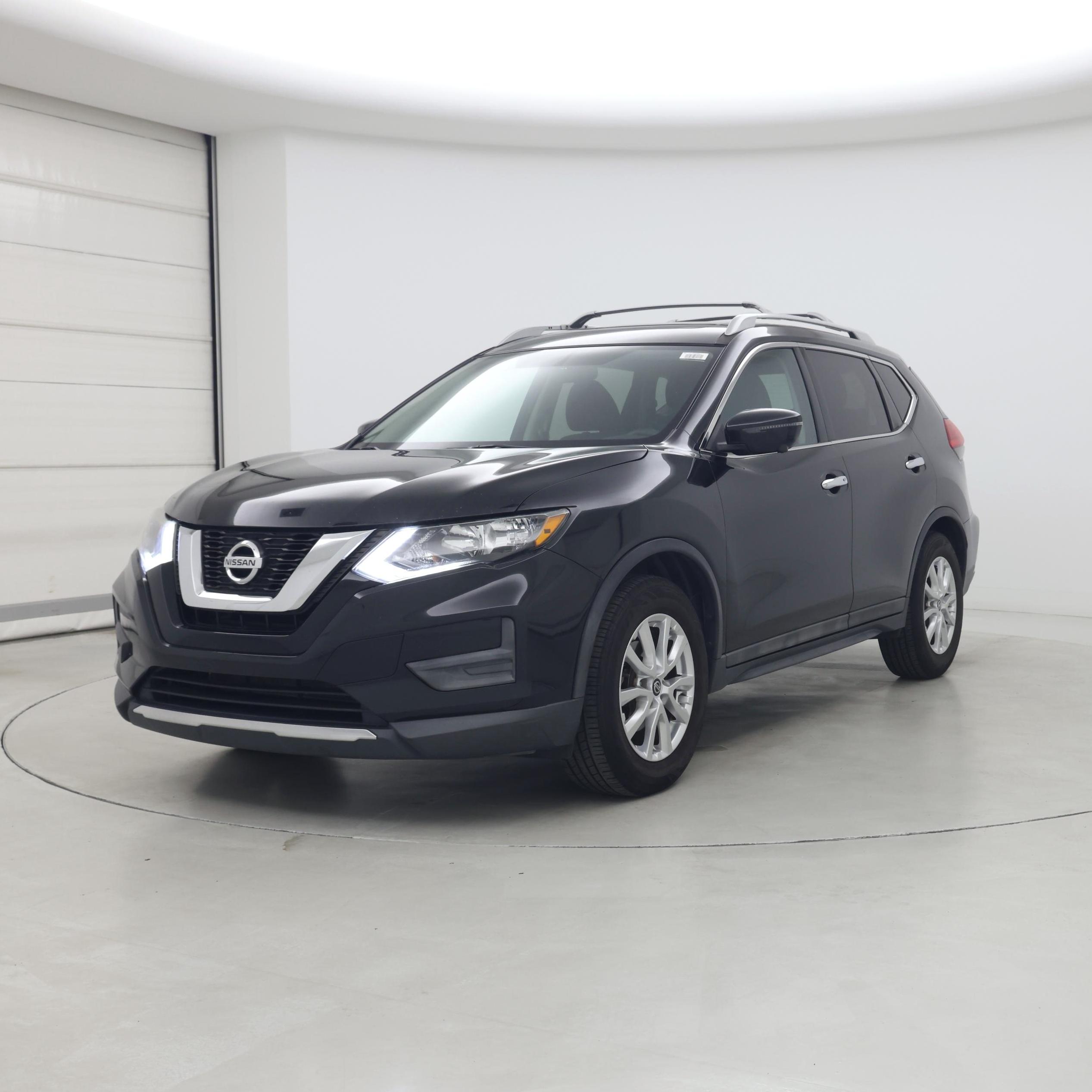 Thumbnail: 2017 Nissan Rogue - 4