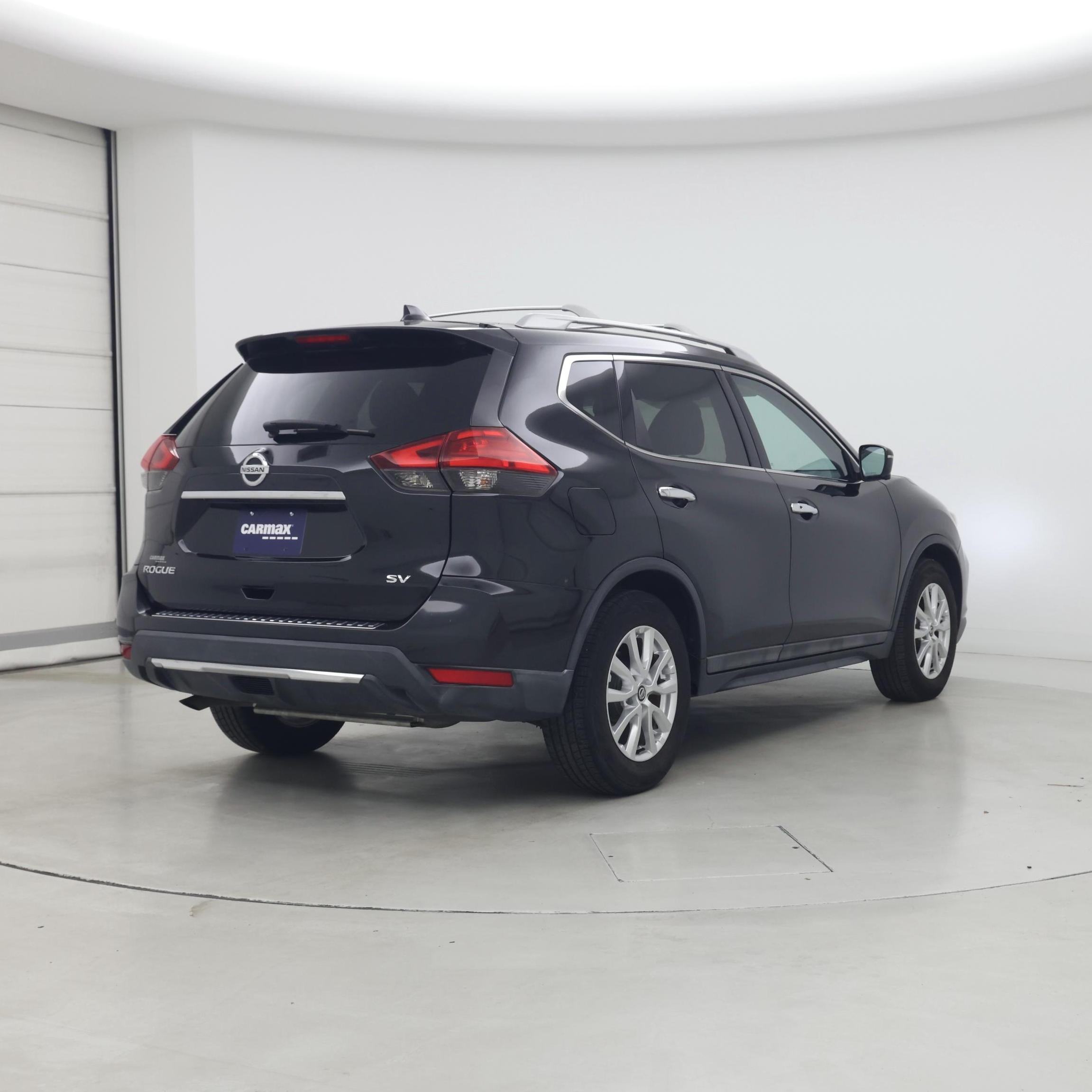 Thumbnail: 2017 Nissan Rogue - 8