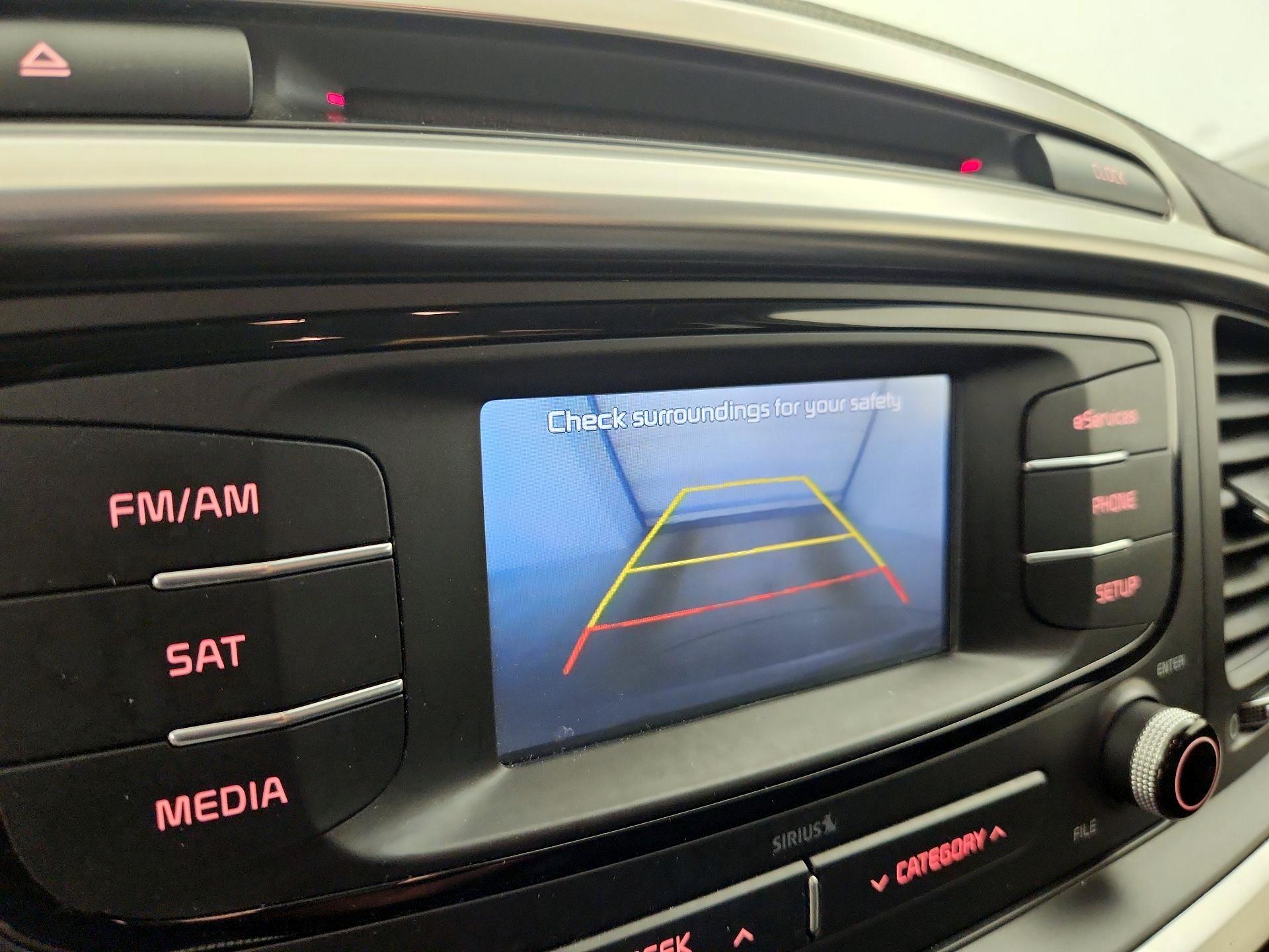 Thumbnail: 2016 Kia Sorento - 14