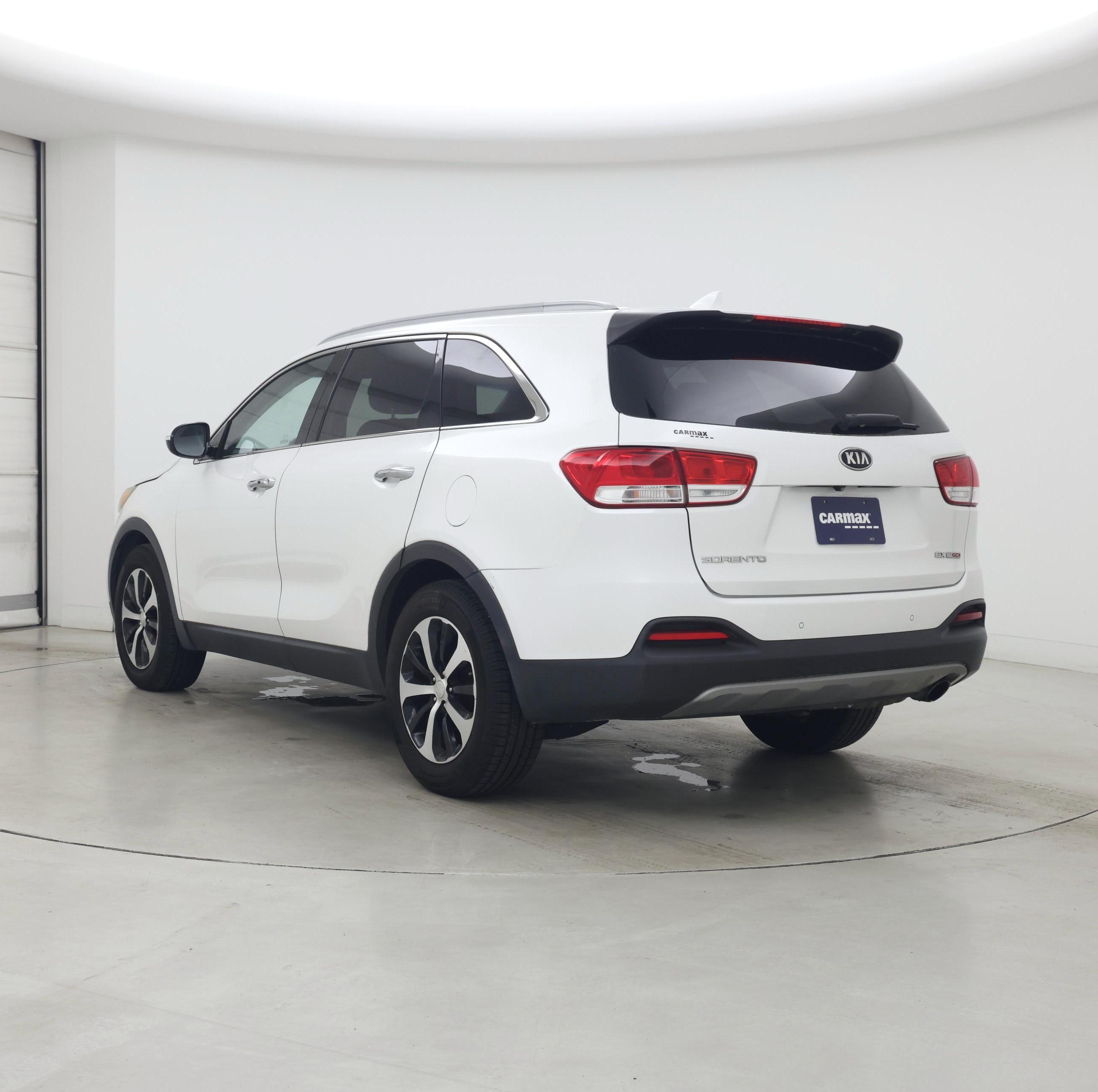 Thumbnail: 2016 Kia Sorento - 2