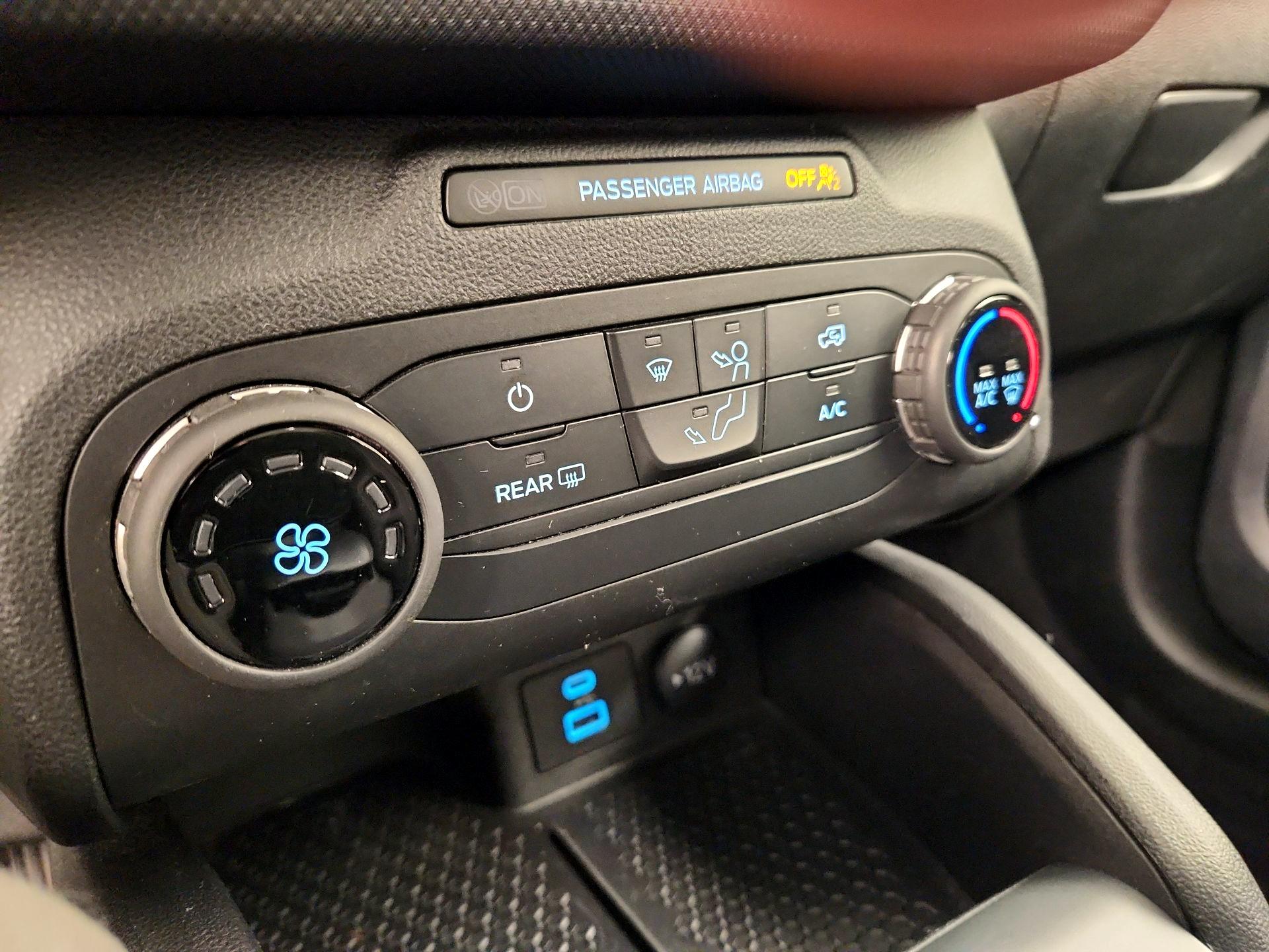 Thumbnail: 2021 Ford Bronco Sport - 16