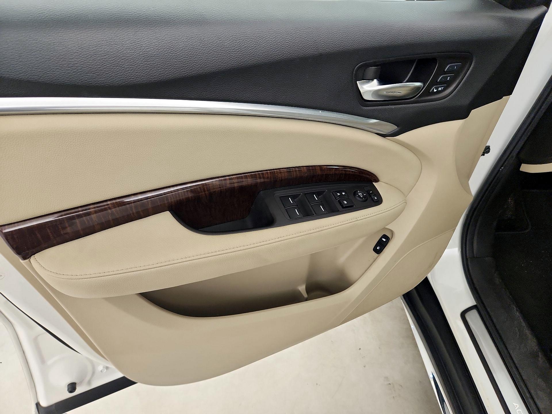 Thumbnail: 2019 Acura MDX - 12