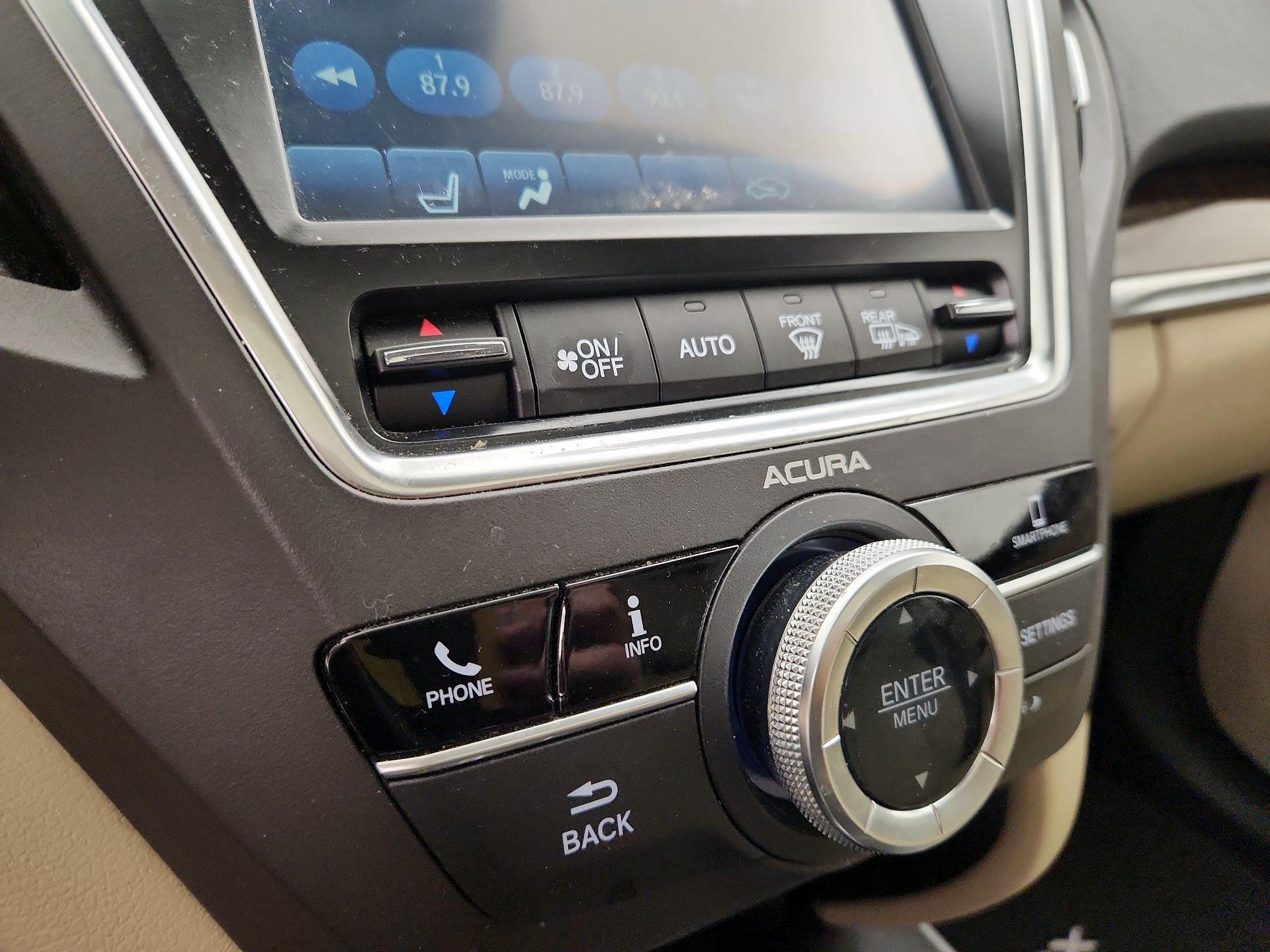 Thumbnail: 2019 Acura MDX - 17