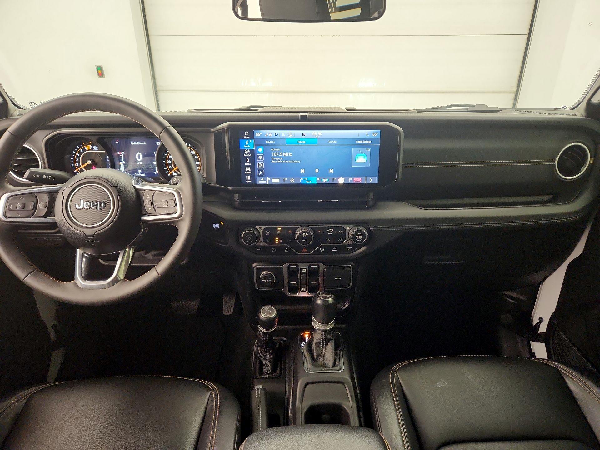 Thumbnail: 2024 Jeep Wrangler - 9