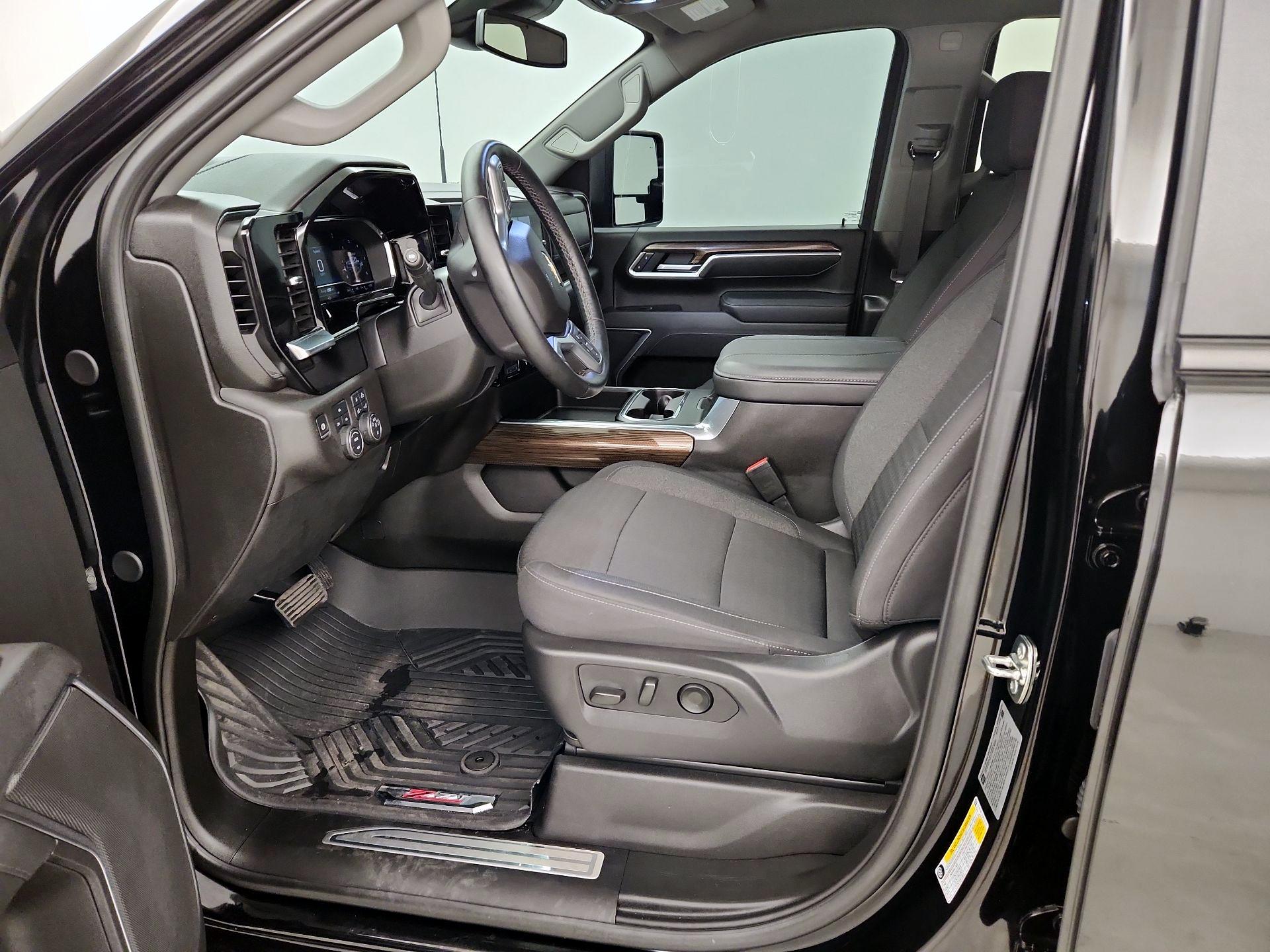 Thumbnail: 2025 Chevrolet Silverado 2500 - 11