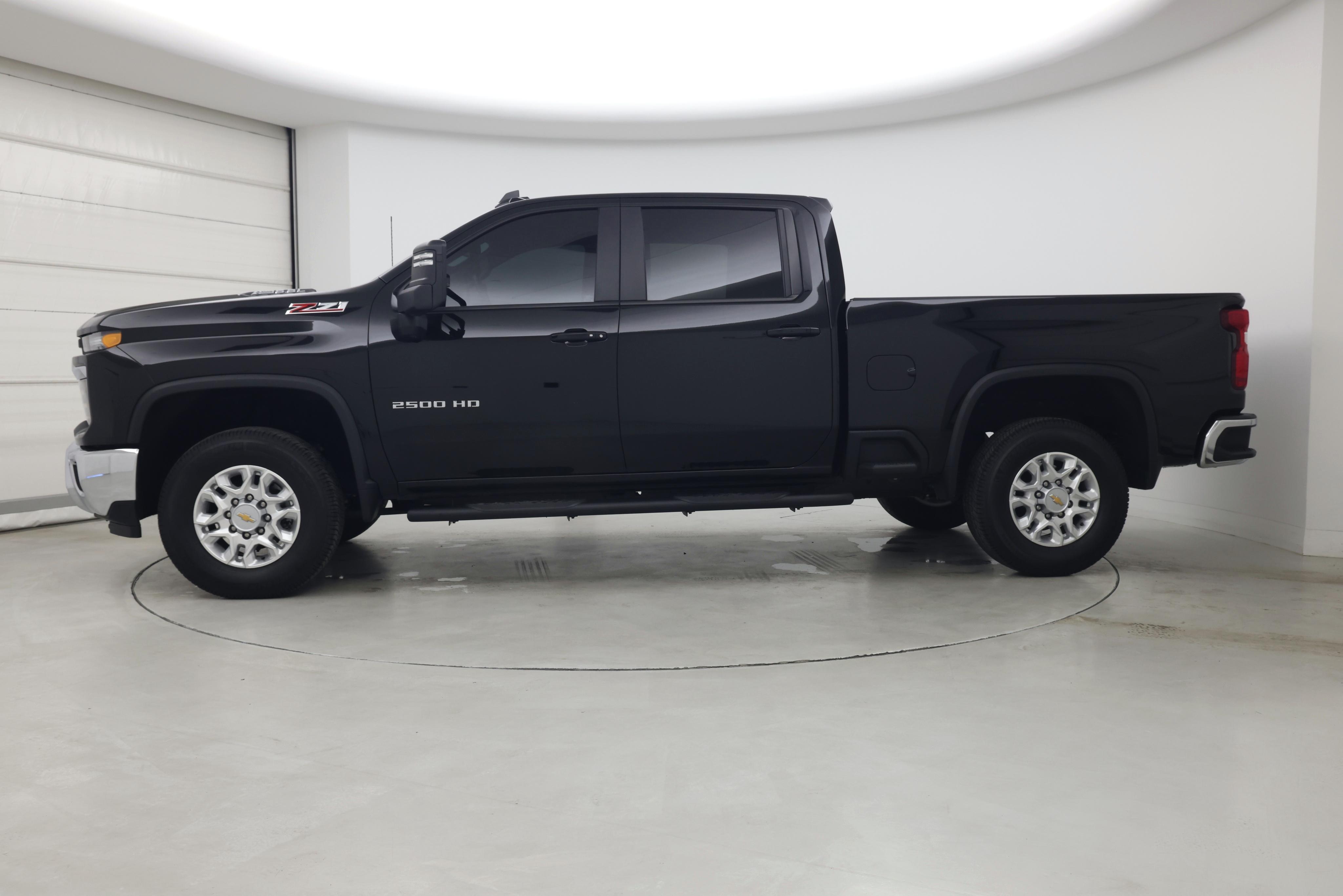 Thumbnail: 2025 Chevrolet Silverado 2500 - 3