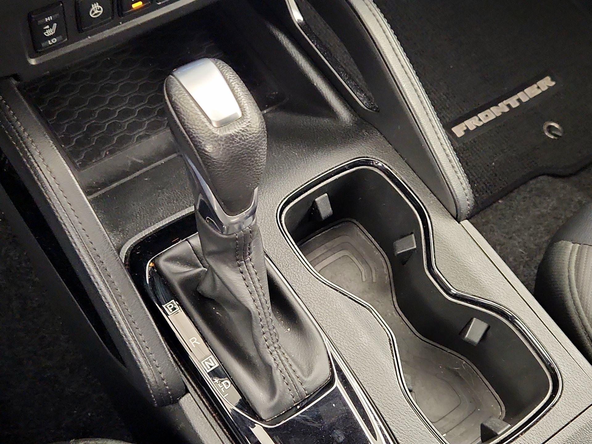 Thumbnail: 2022 Nissan Frontier - 18