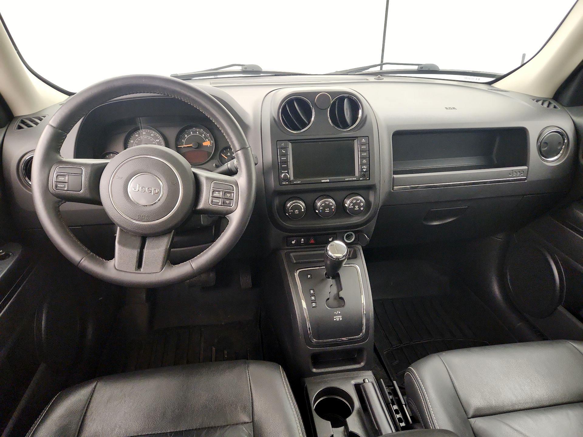 Thumbnail: 2017 Jeep Patriot - 9