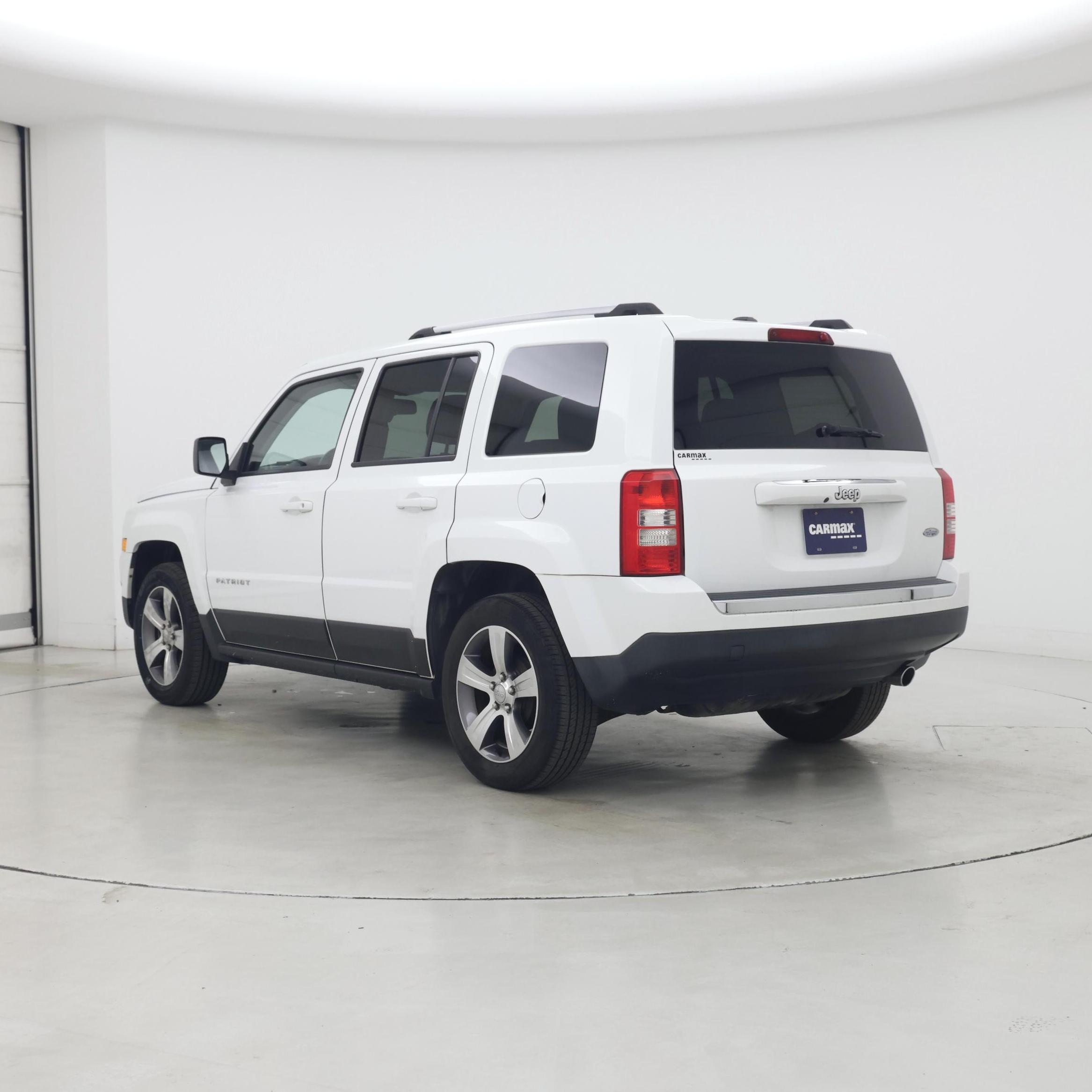 Thumbnail: 2017 Jeep Patriot - 2