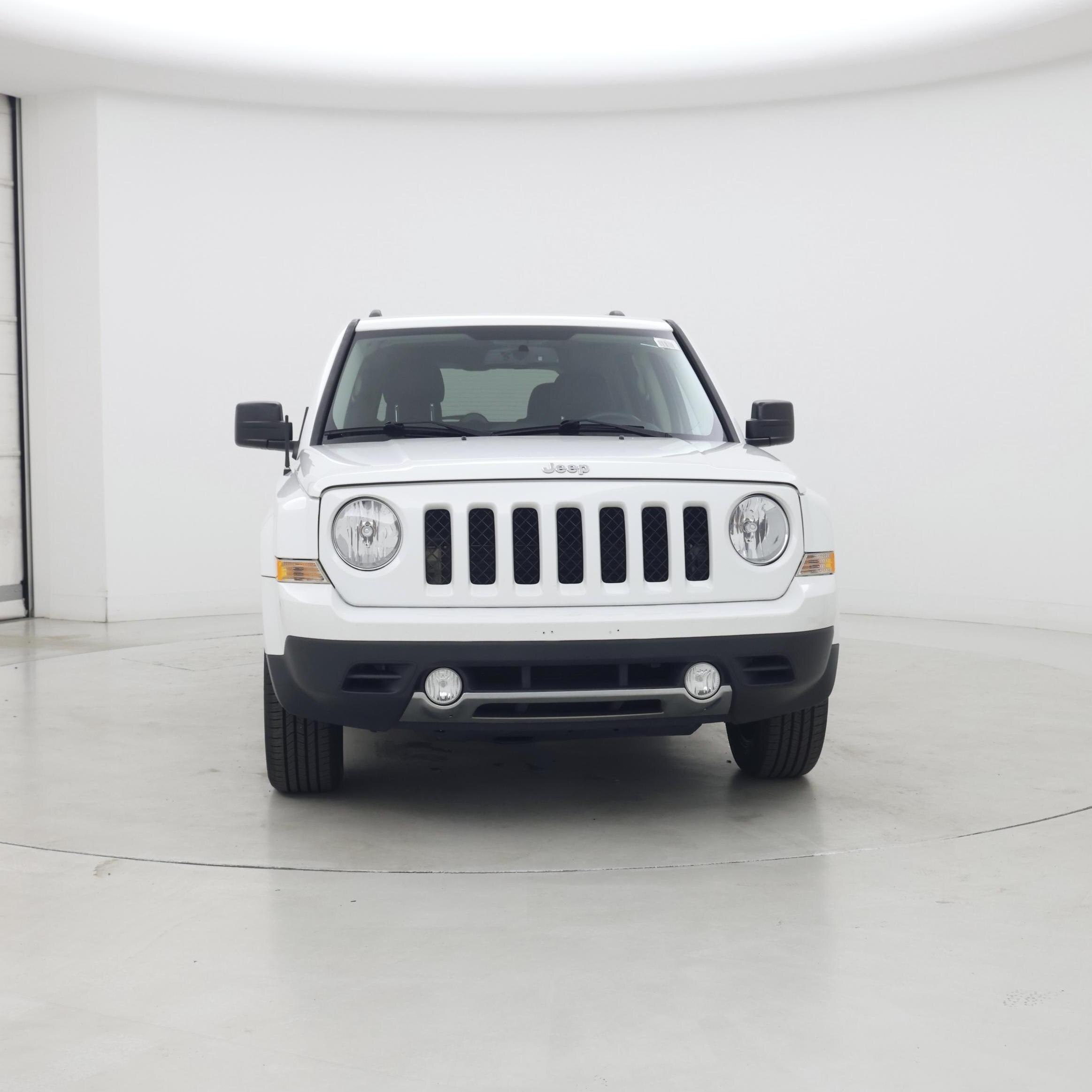 Thumbnail: 2017 Jeep Patriot - 5