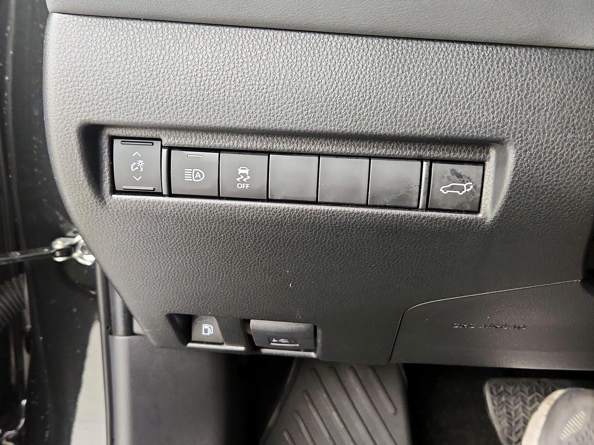 Thumbnail: 2024 Toyota Venza - 13