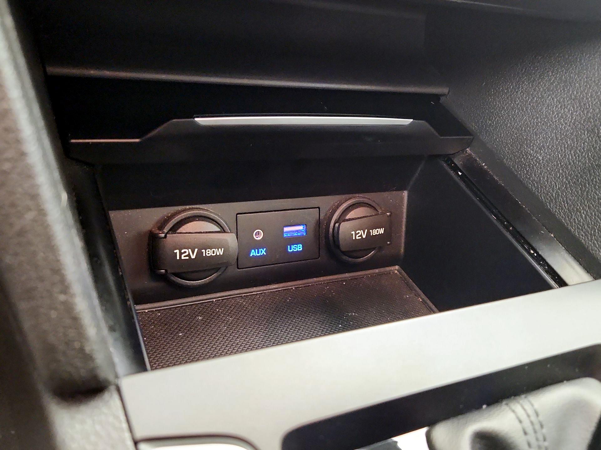 Thumbnail: 2017 Hyundai Elantra - 19