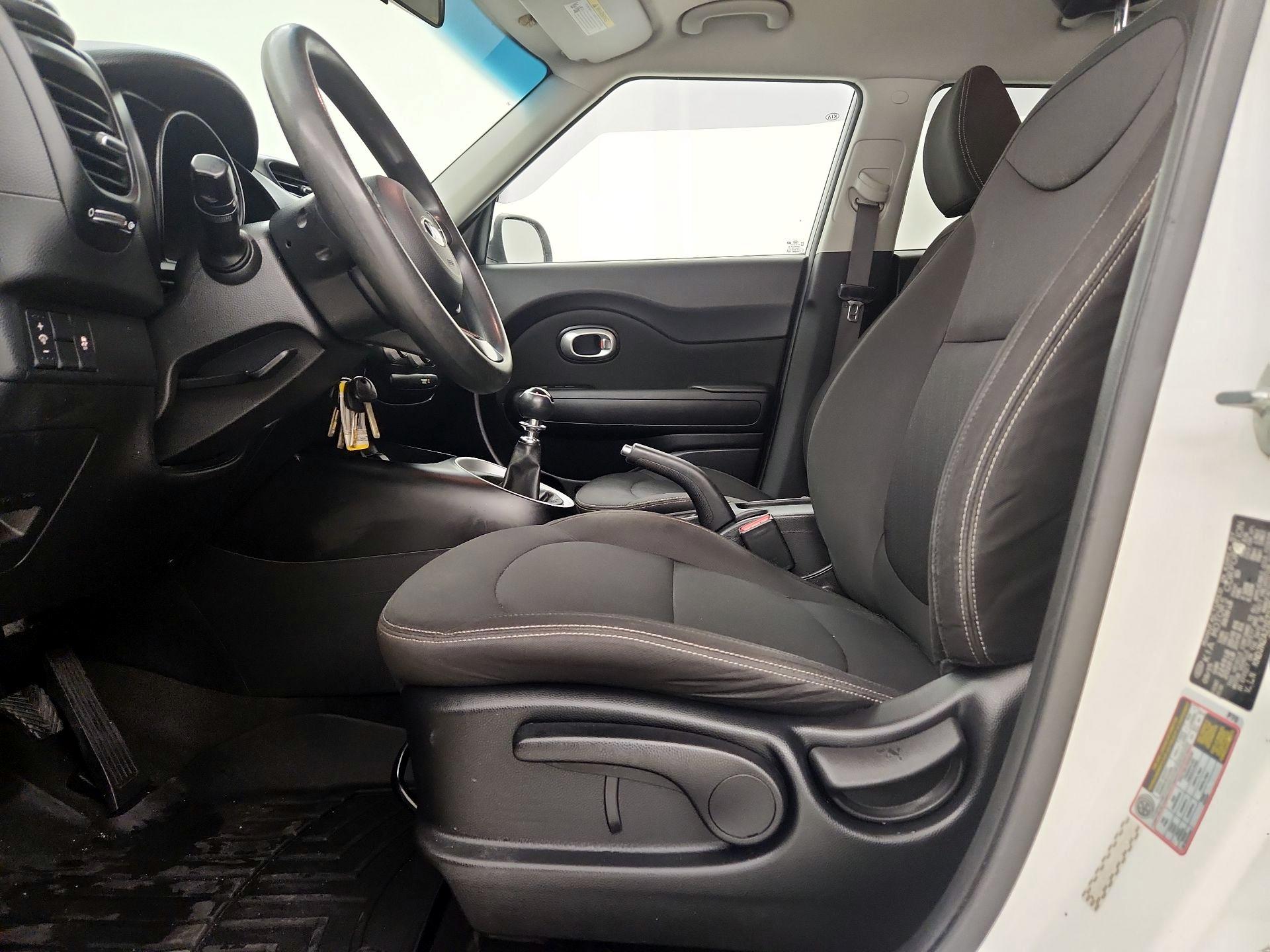 Thumbnail: 2016 Kia Soul - 11