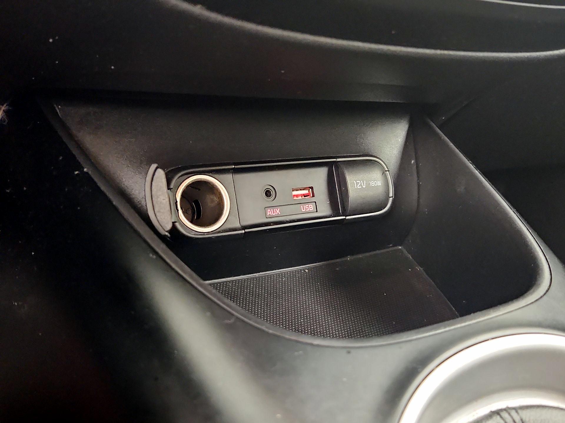 Thumbnail: 2016 Kia Soul - 17